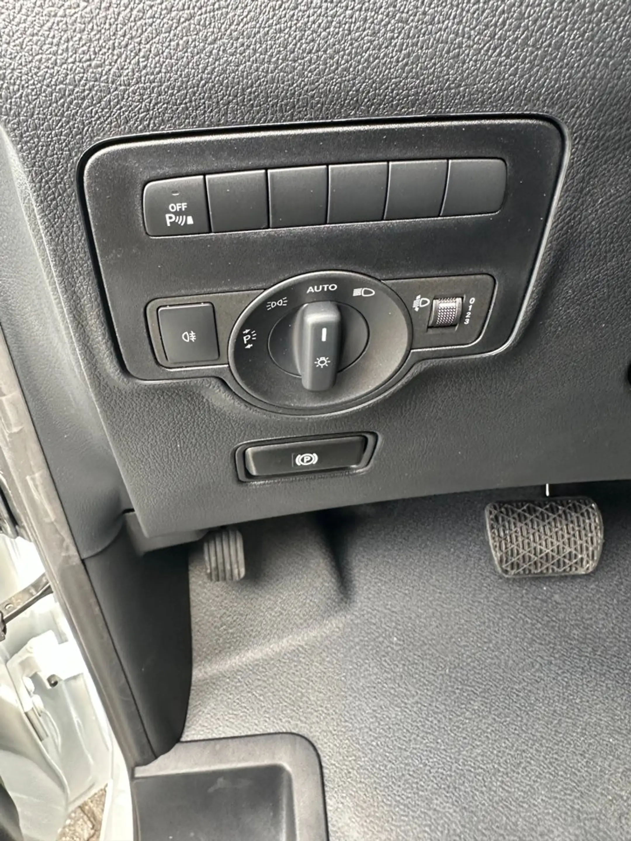 Mercedes-Benz Vito EVITO EVito 112 L2 85KW 60kWh Cruisecontrole Achte — photo 6