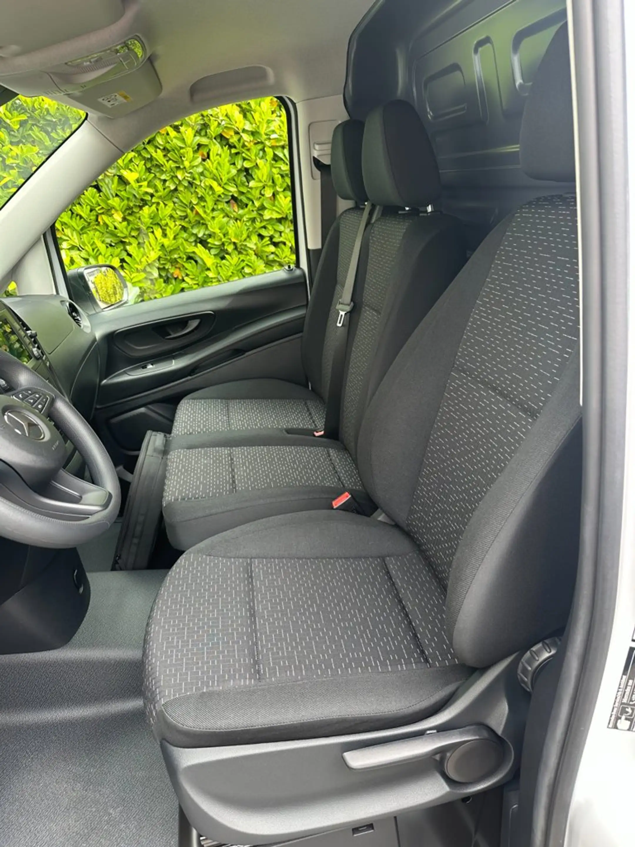 Mercedes-Benz Vito EVITO EVito 112 L2 85KW 60kWh Cruisecontrole Achte — photo 11