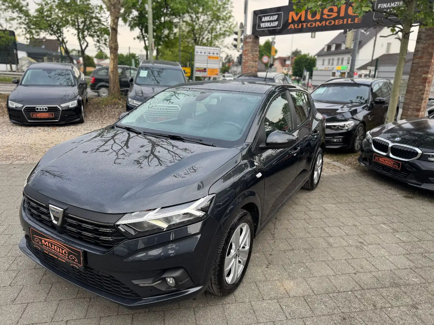 Dacia Sandero III Comfort Grau - 1