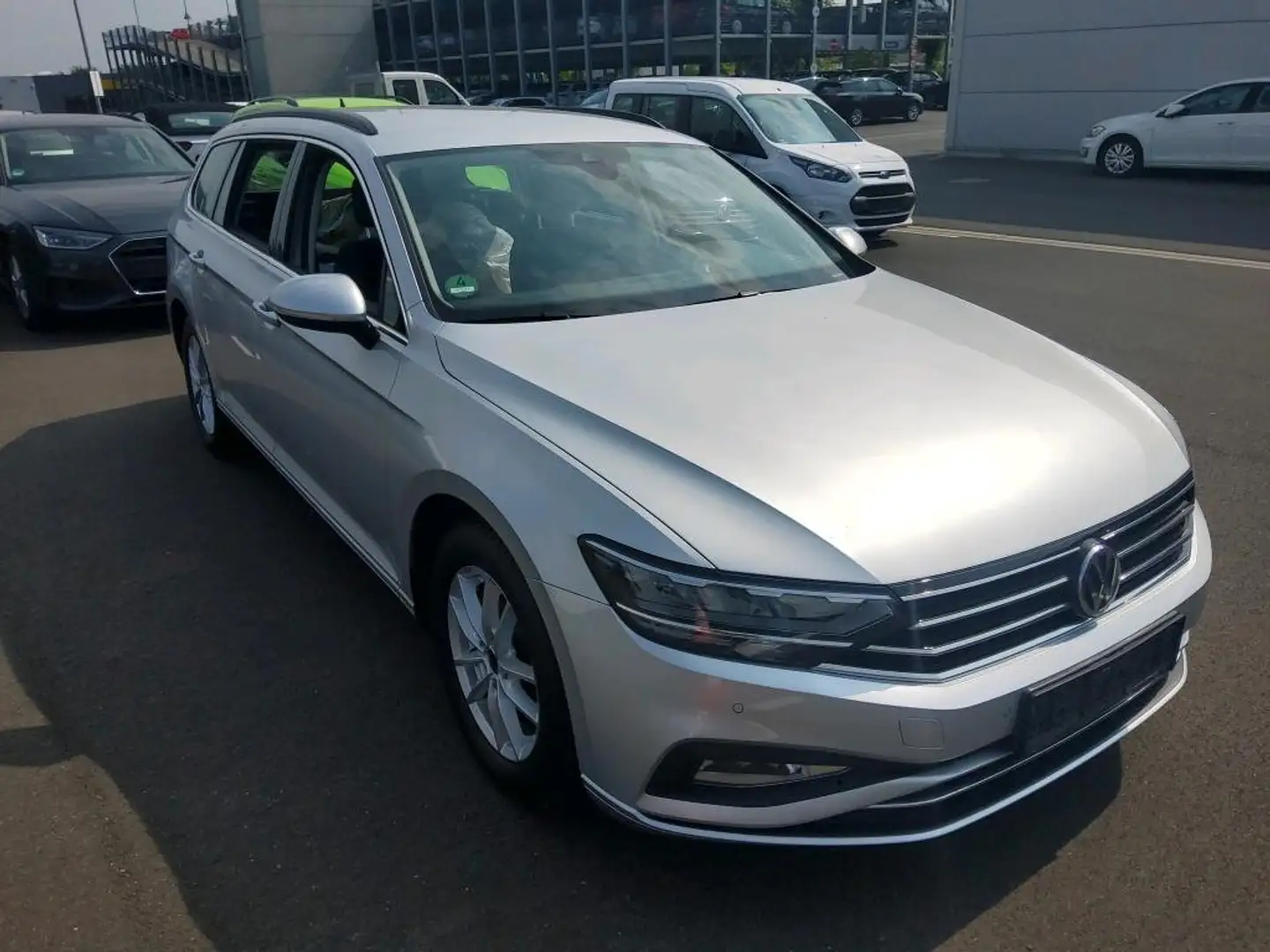 Volkswagen Passat Variant Business Grau - 1
