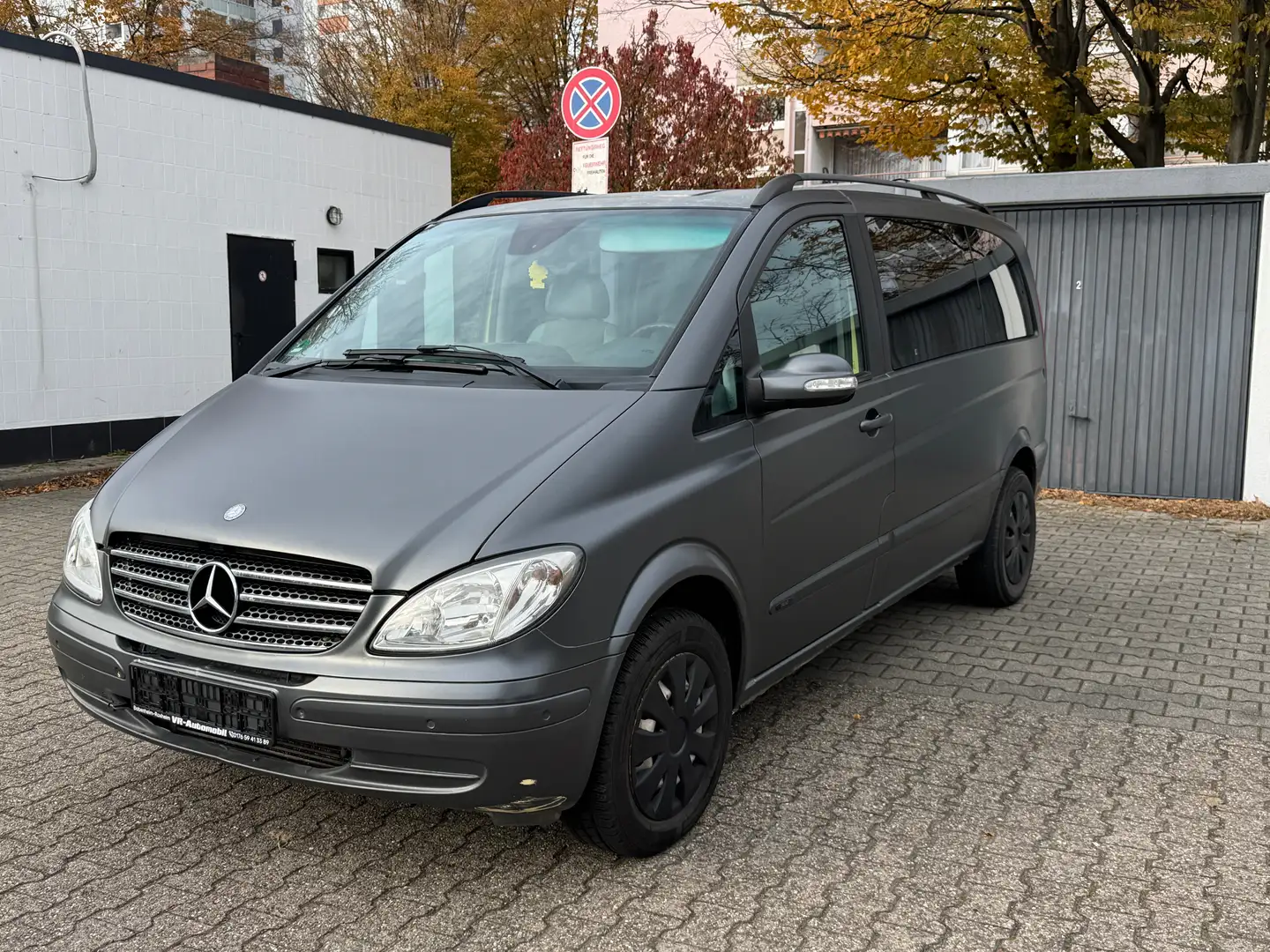 Mercedes-Benz Viano 2.2 CDI kompakt (639.811) Grau - 1