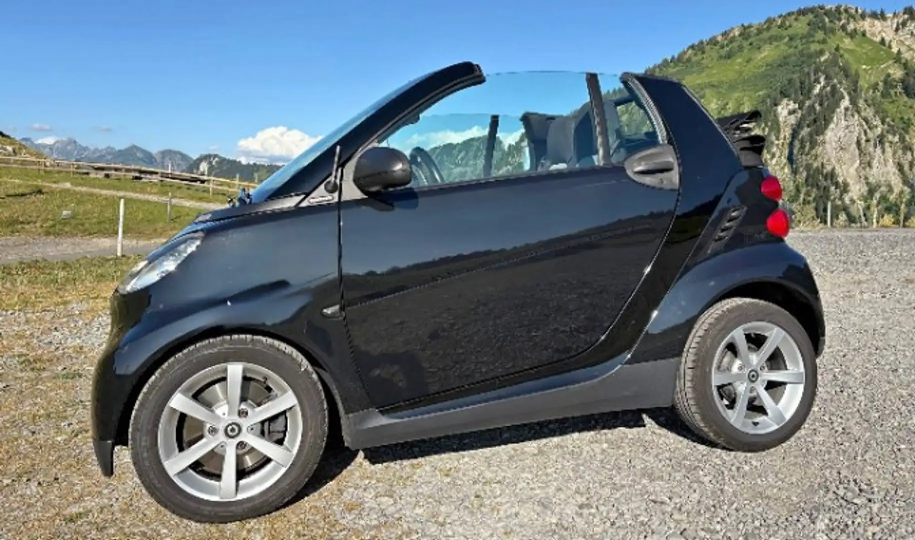 smart forTwo Cabrio - 2