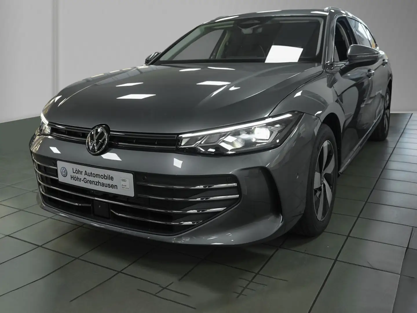 Volkswagen Passat Business 1,5 l eHybrid Business-Paket AHV Grau - 2