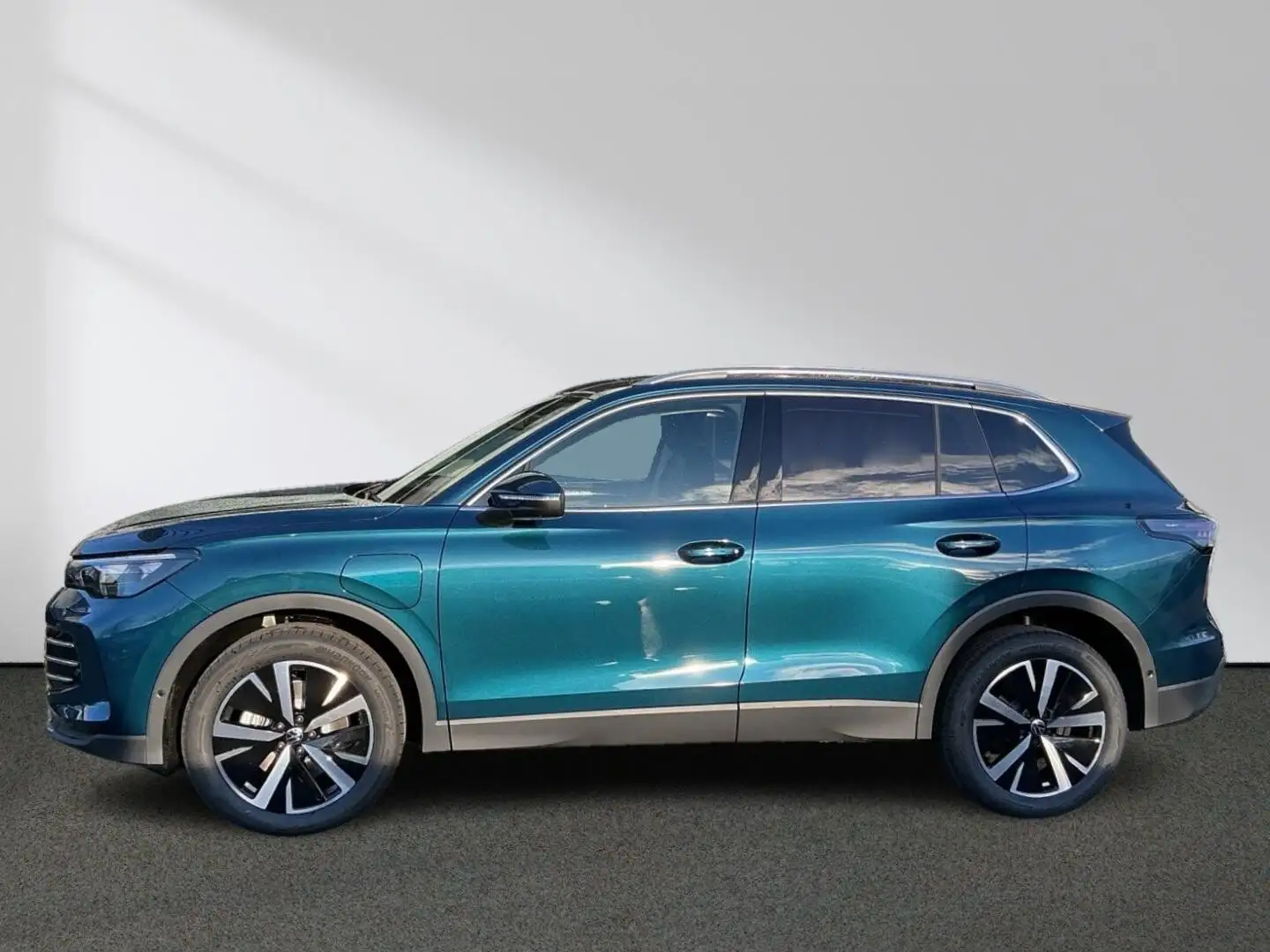 Volkswagen Tiguan Elegance 1,5 l eHybrid OPF Digi-Cockpit Bleu - 2