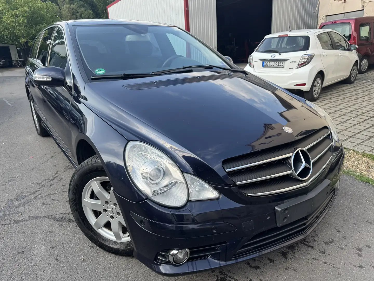 Mercedes-Benz R 320 R 320 L CDI 4Matic/Xenon/Panorama/Navi/SHZ/PDC/AHK Bleu - 1