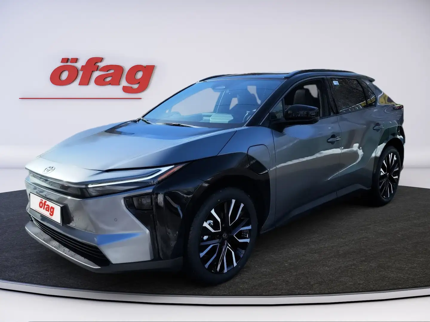 Toyota bZ4X Elektro 73kWh AWD ACC+LED+Navi+Pano+SHZ+360 Silber - 2