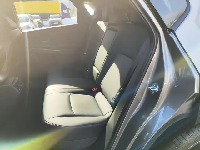 Toyota bZ4X Elektro 73kWh AWD ACC+LED+Navi+Pano+SHZ+360 Ansicht 14