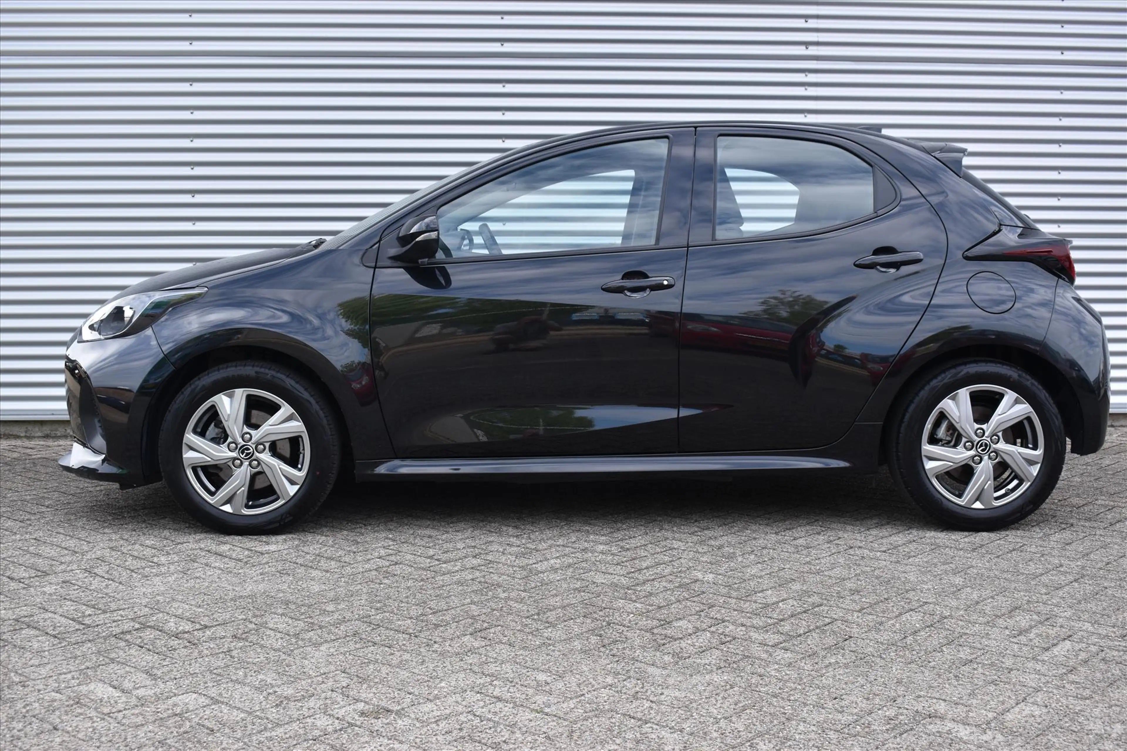 Mazda 2 Hybrid 1.5 Exclusive Line AUTOMAAT | Stoel & stuur — photo 4