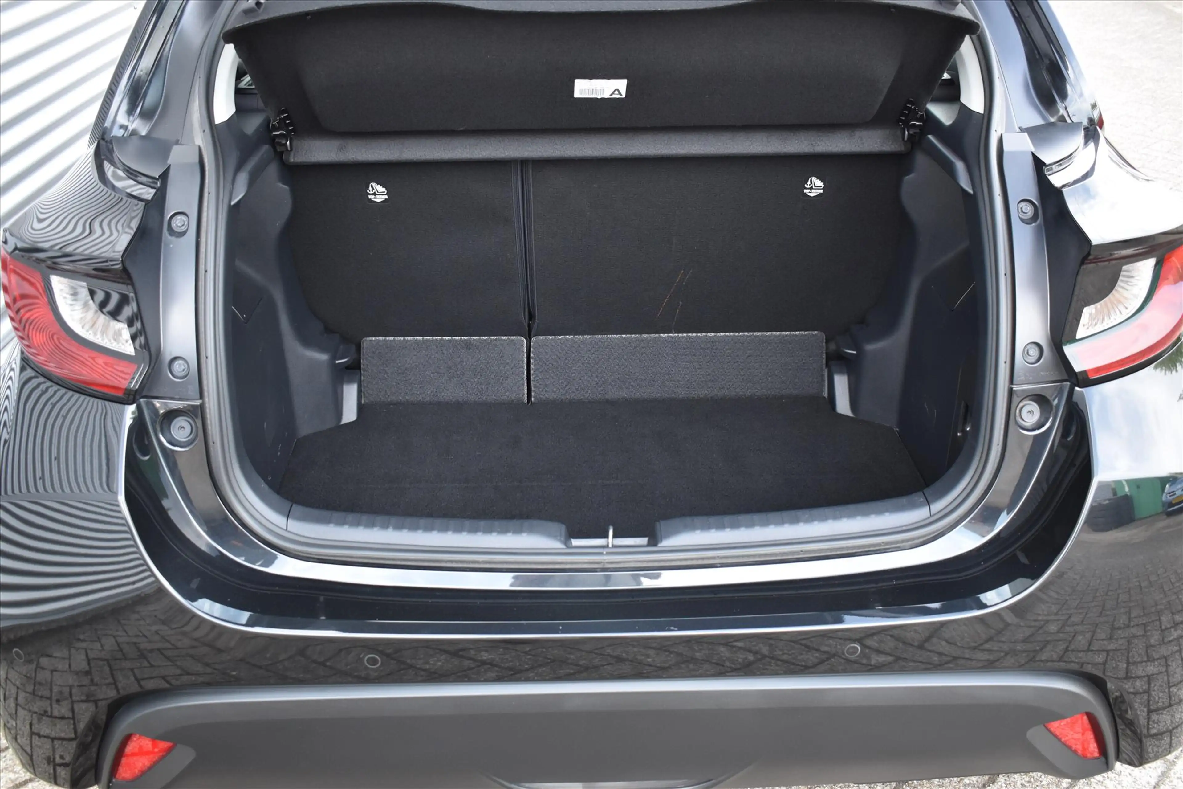Mazda 2 Hybrid 1.5 Exclusive Line AUTOMAAT | Stoel & stuur — photo 26