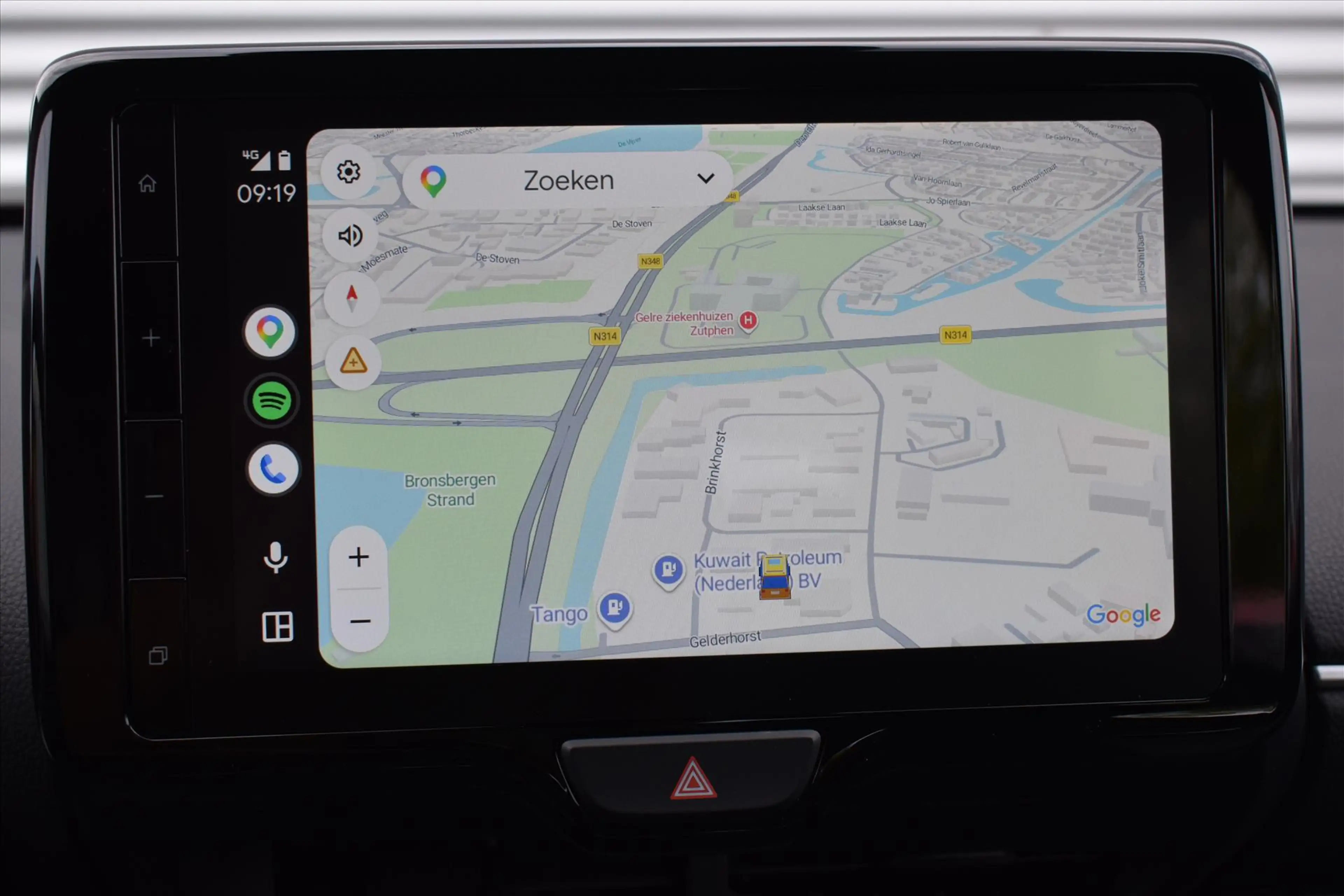 Mazda 2 Hybrid 1.5 Exclusive Line AUTOMAAT | Stoel & stuur — photo 21