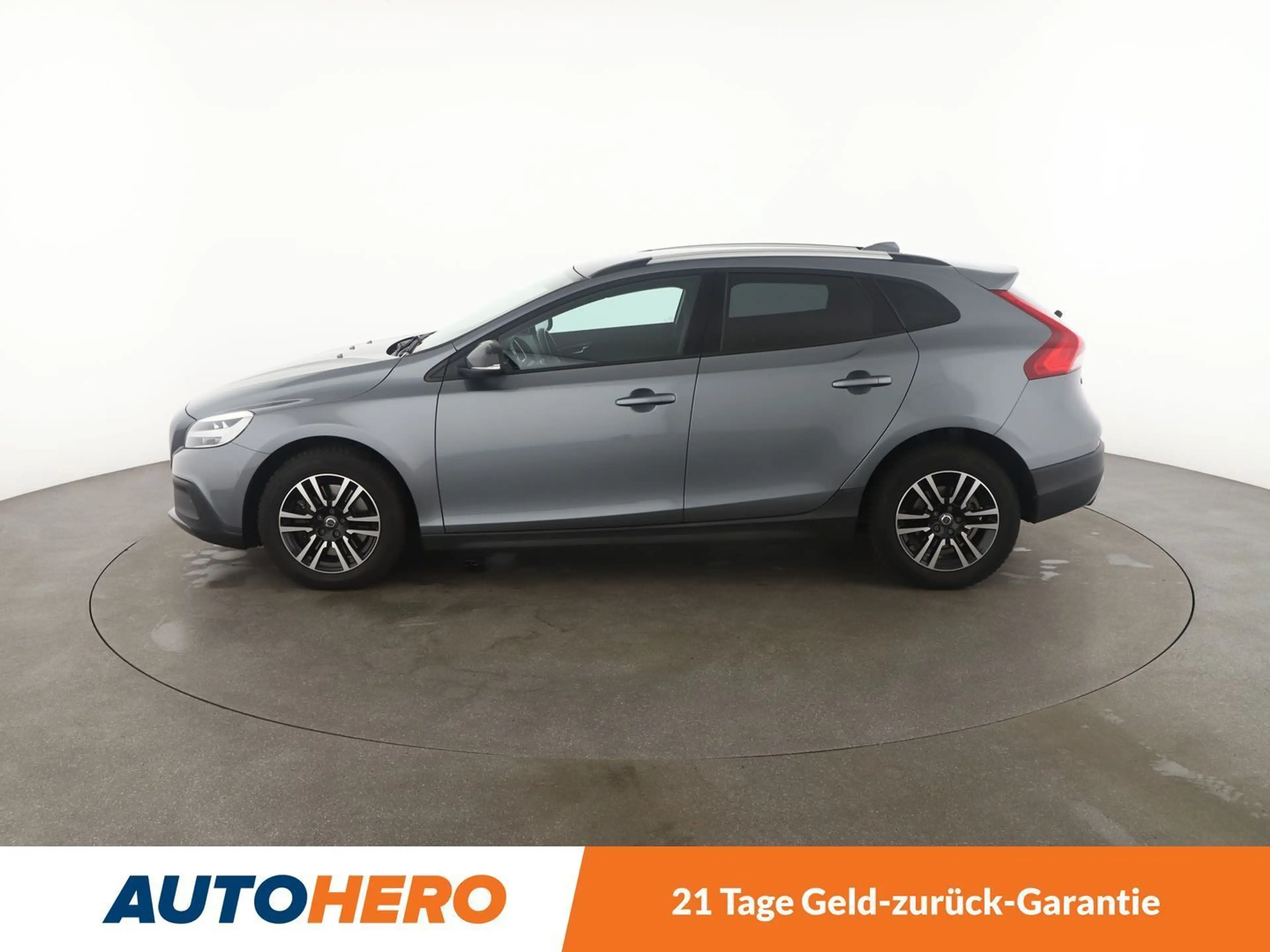 Volvo V40 Cross Country 1.5 Plus Aut.*NAVI*CAM*TEMPO* — photo 3