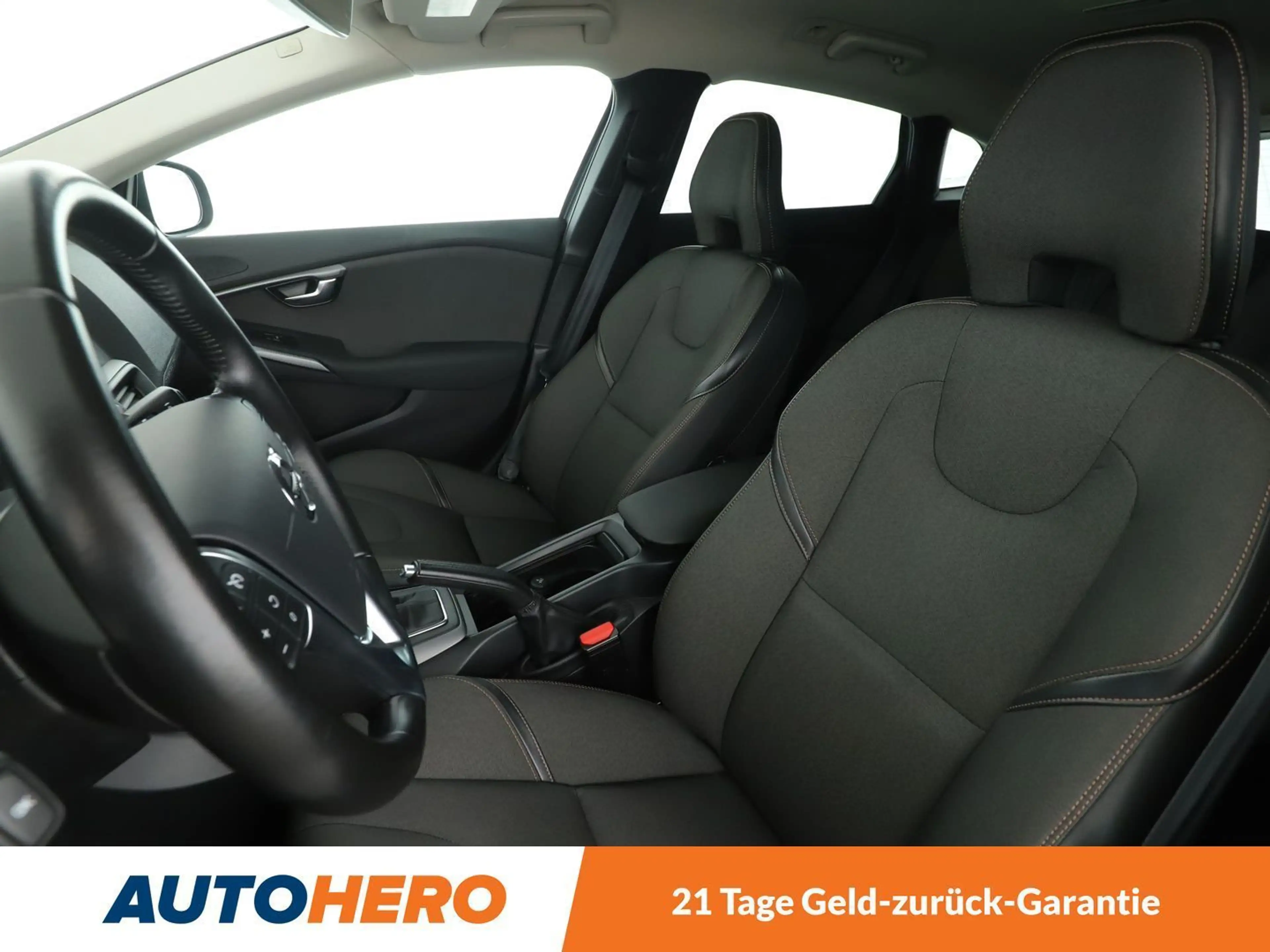 Volvo V40 Cross Country 1.5 Plus Aut.*NAVI*CAM*TEMPO* — photo 10