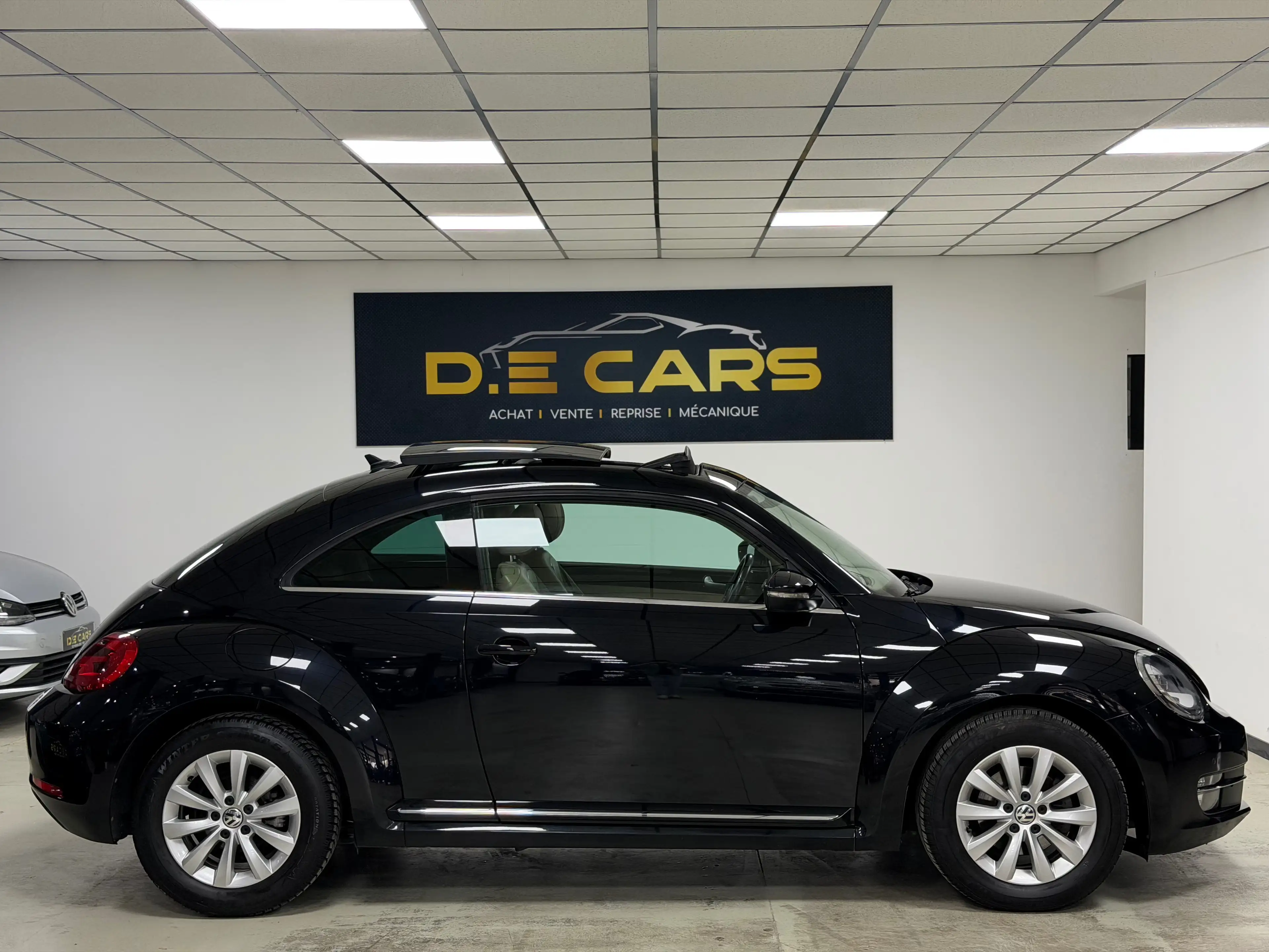 Volkswagen Beetle 1.2 TSI Design BMT *Toit Ouvrant*Siege Chauff*Cuir /GARANTIE 12MOIS — photo 3