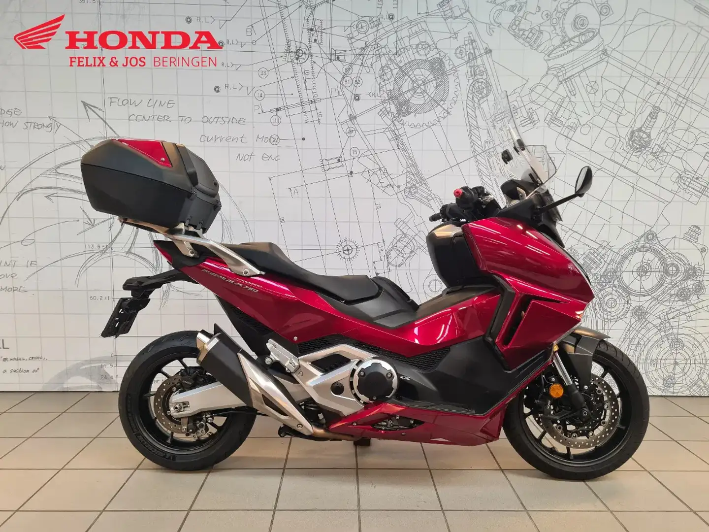Honda Forza 750 NSS750 Rouge - 1