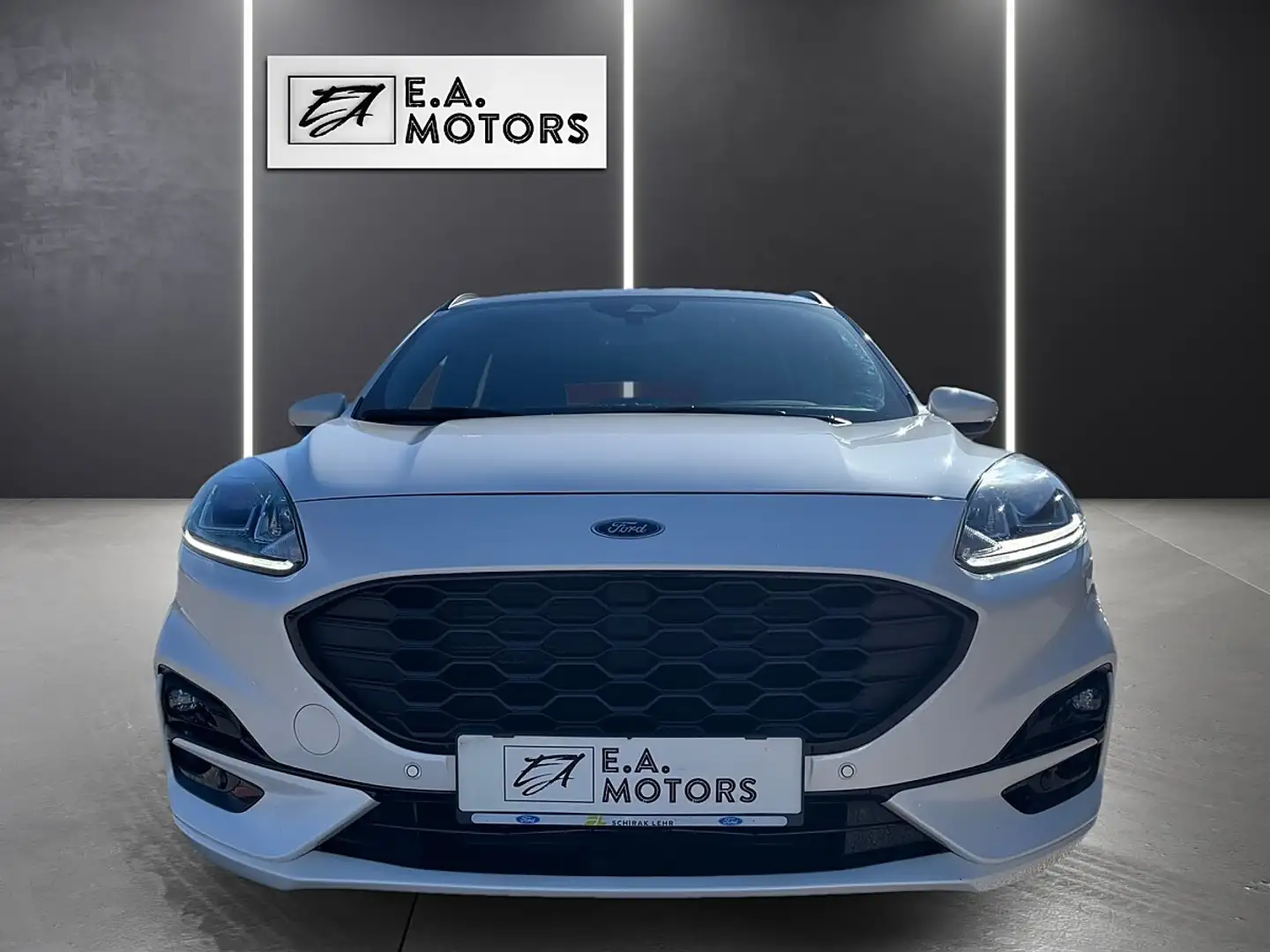 Ford Kuga 1,5 EcoBlue ST-Line Aut. / 1. Hand / monatlich ... Weiß - 2