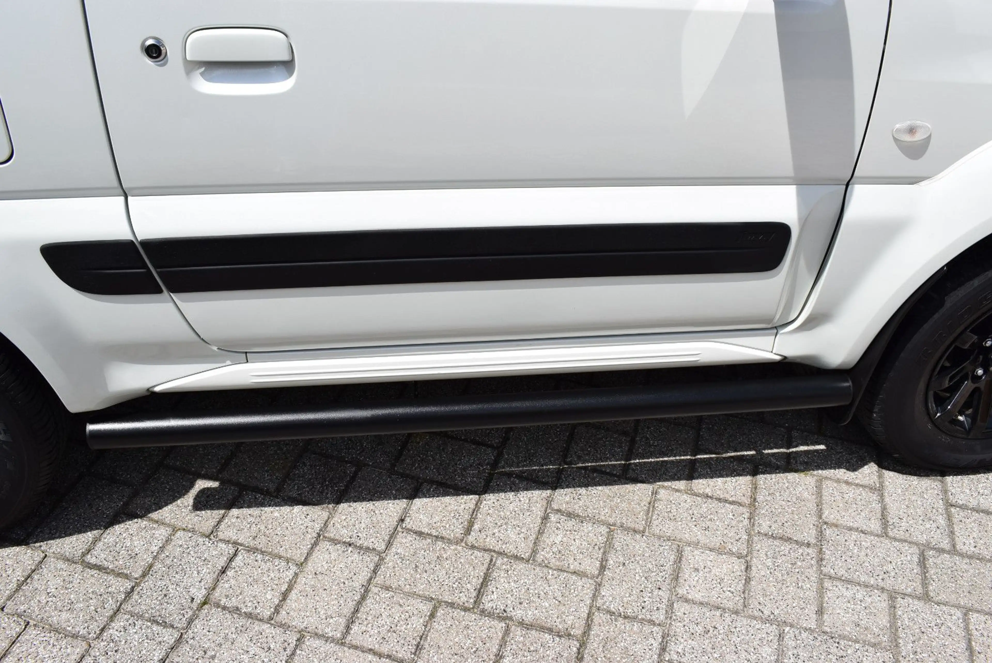 Suzuki Jimny Style BLACK & WHITE EDITION — photo 11