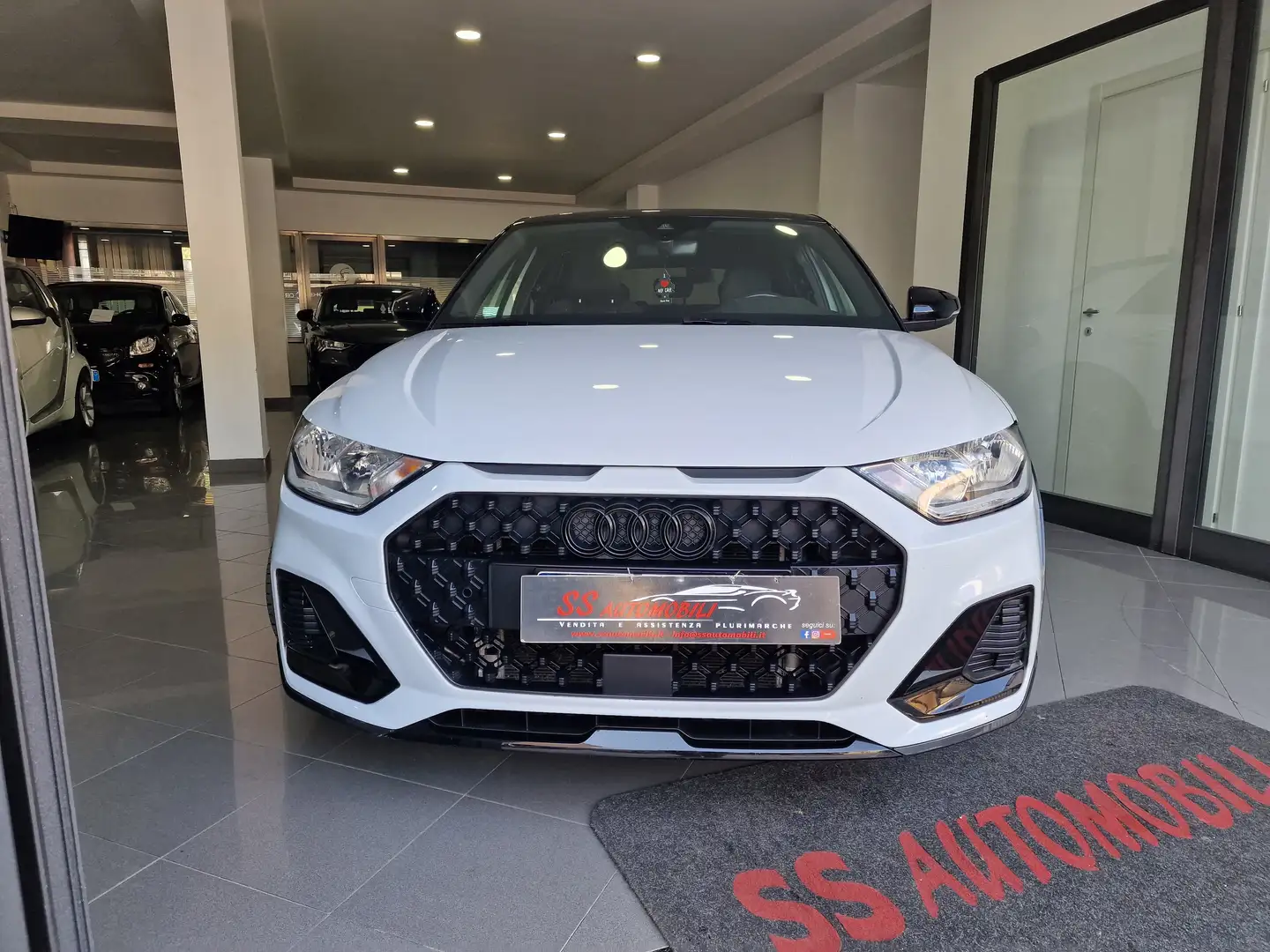 Audi A1 A1 Citycarver\allstreet Identity Contrast 110cv Bianco - 2
