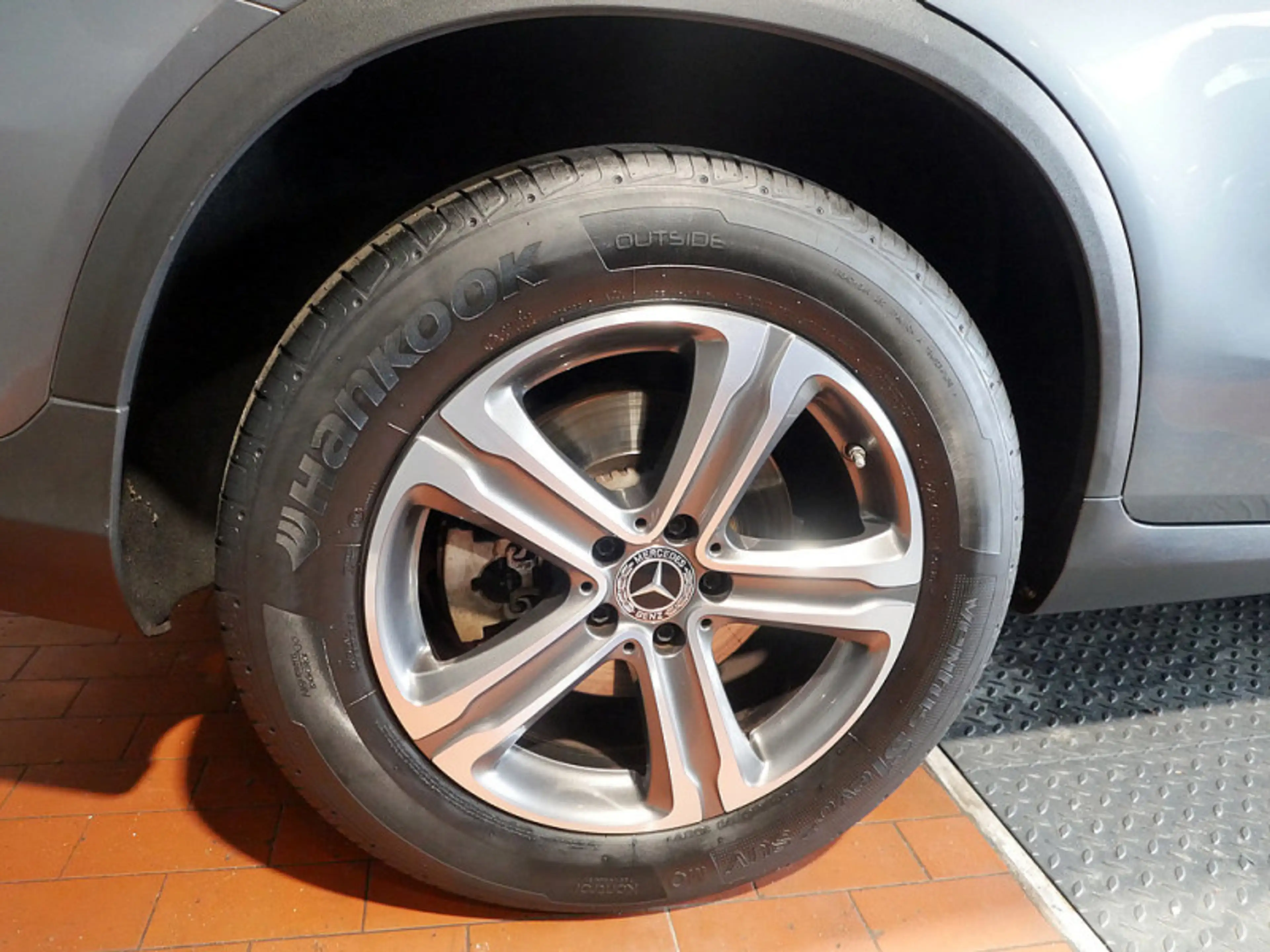 Mercedes-Benz GLC 250 4M Navi LED AHK Kamera Distr Leder Spur — photo 9