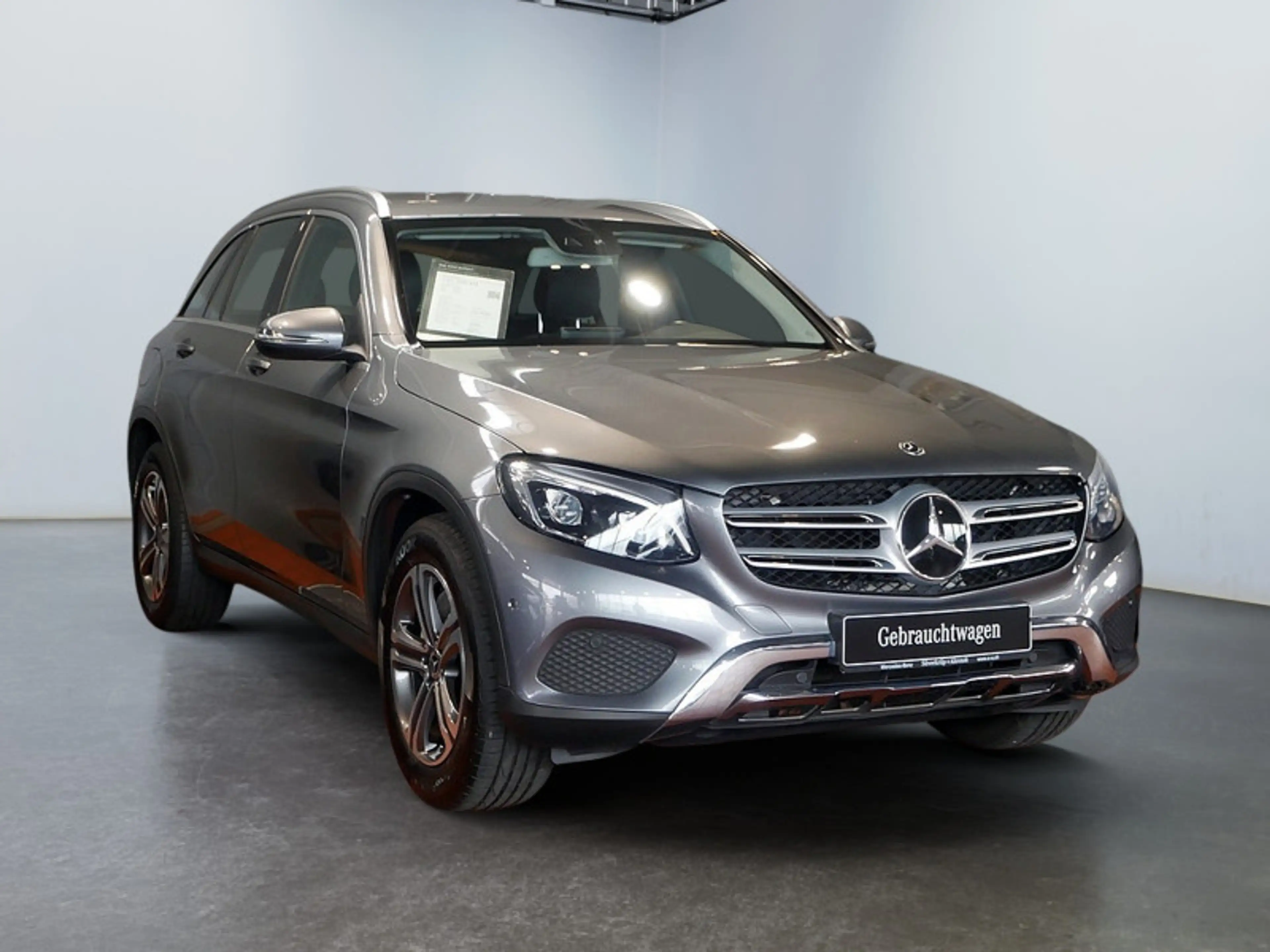 Mercedes-Benz GLC 250 4M Navi LED AHK Kamera Distr Leder Spur — photo 2