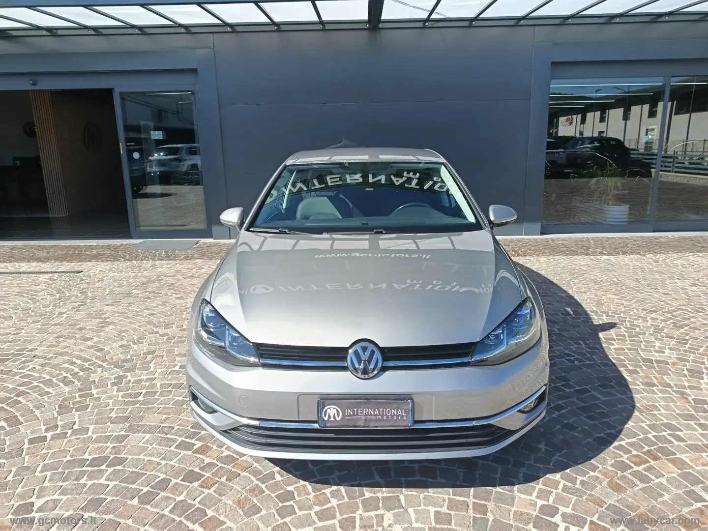 Volkswagen Golf 1.6 TDI 115CV DSG 5p. Highline BMT Grijs - 2