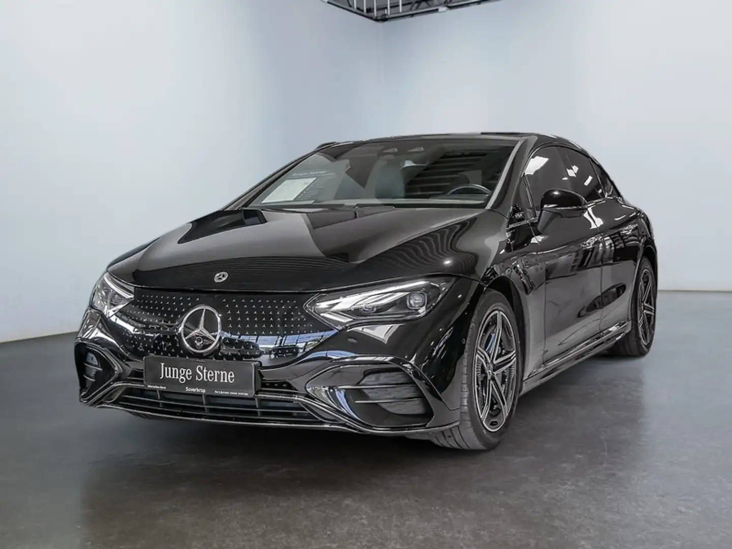 Mercedes-Benz EQE 500 4M , AMG BURM NIGHT PREMIUM MEMO 360 PDC Schwarz - 2