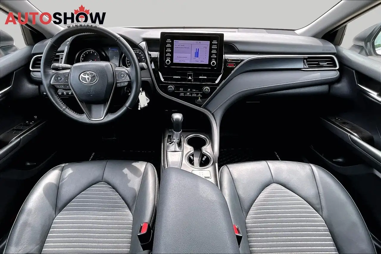 Toyota Camry снимка Toyota Camry