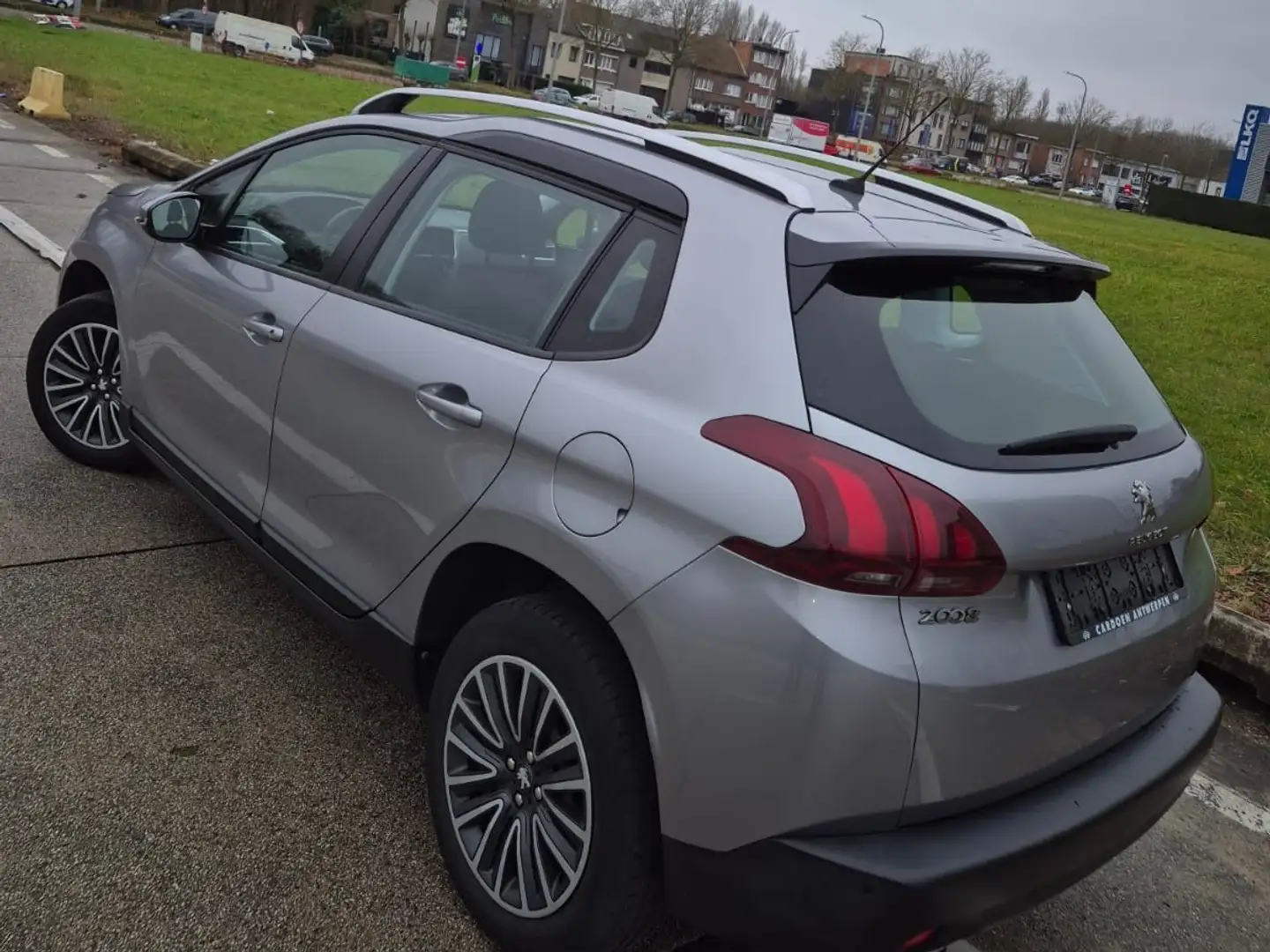 Peugeot 2008 1.6 HDi Style - 2