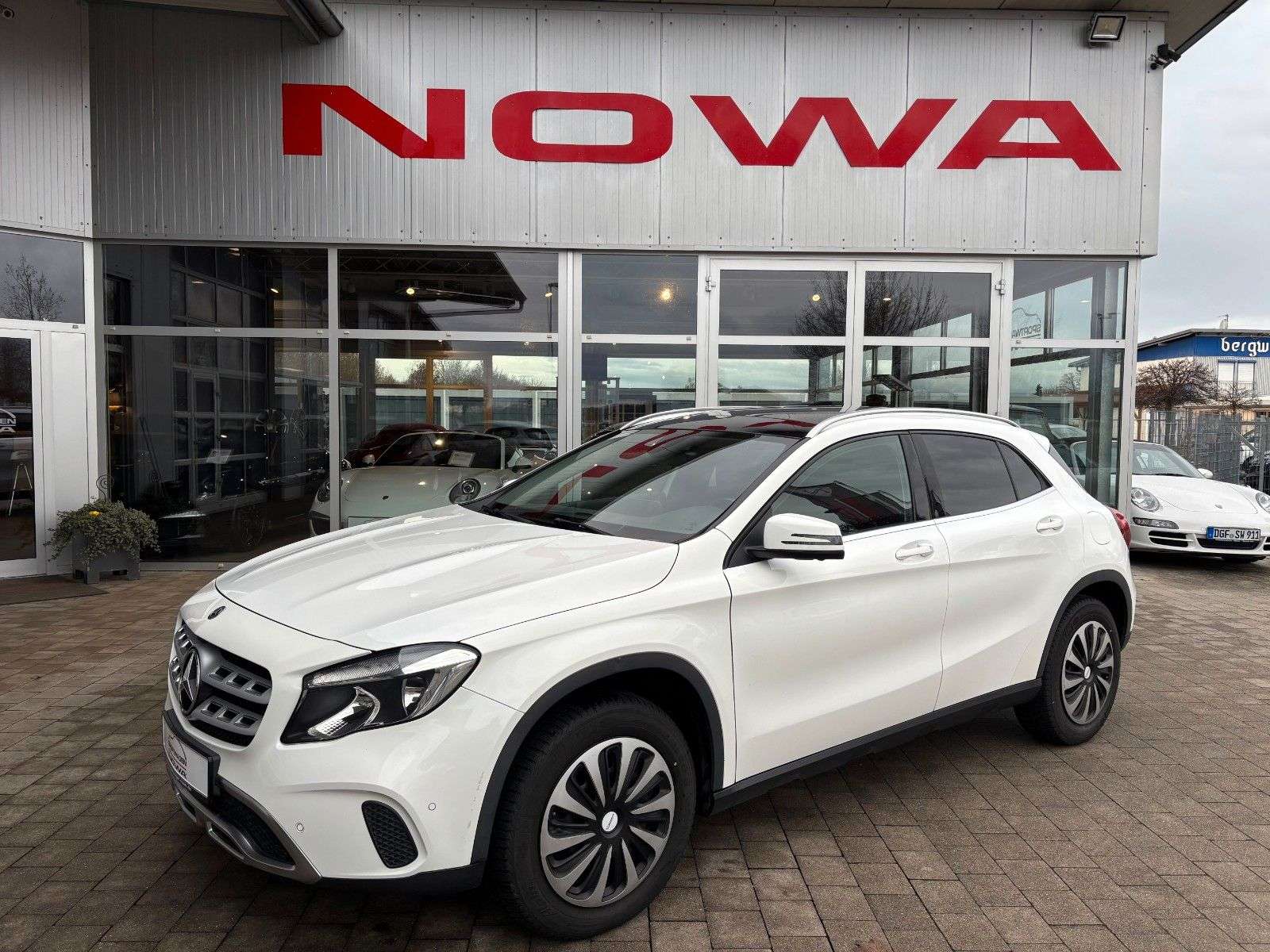 Second hand Mercedes Benz Gla-Class 200