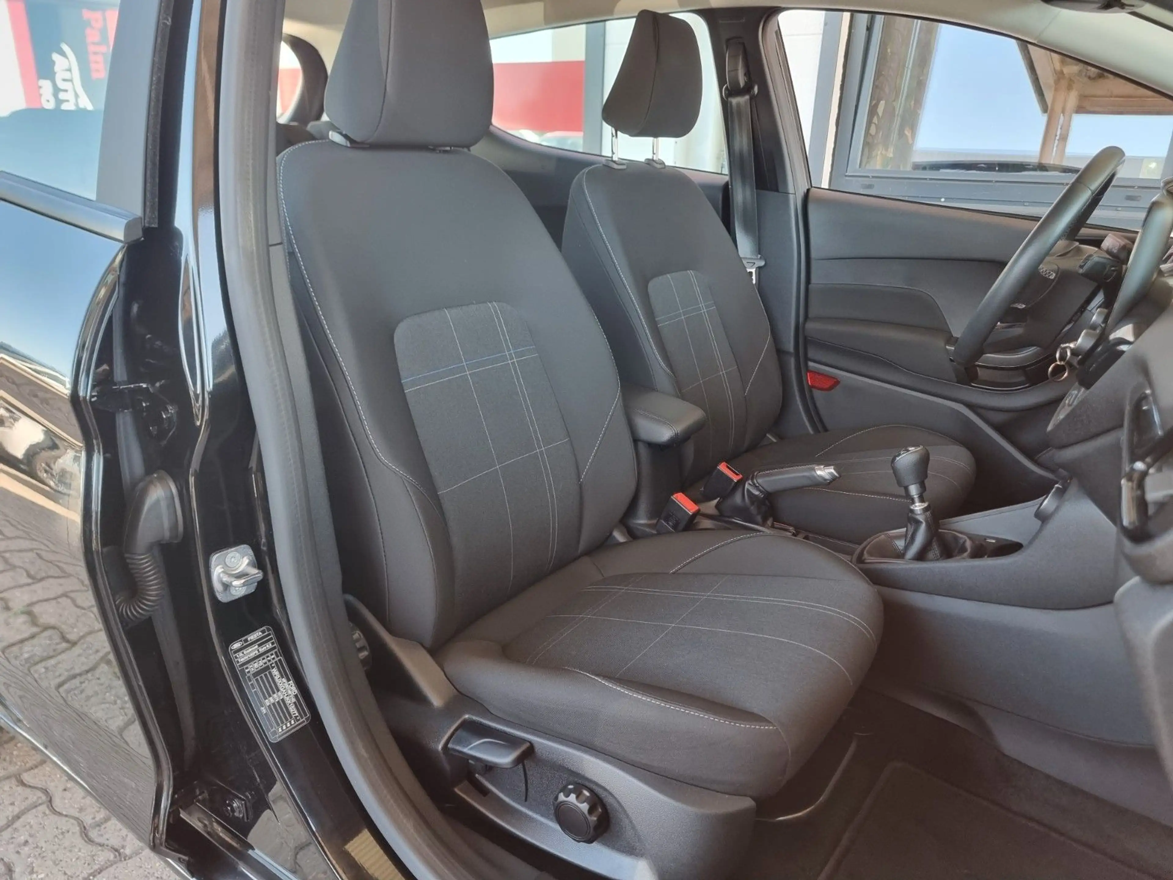 Ford Fiesta Cool & Connect 1.0 74 kW/ 1-Hand /Kamera — photo 15