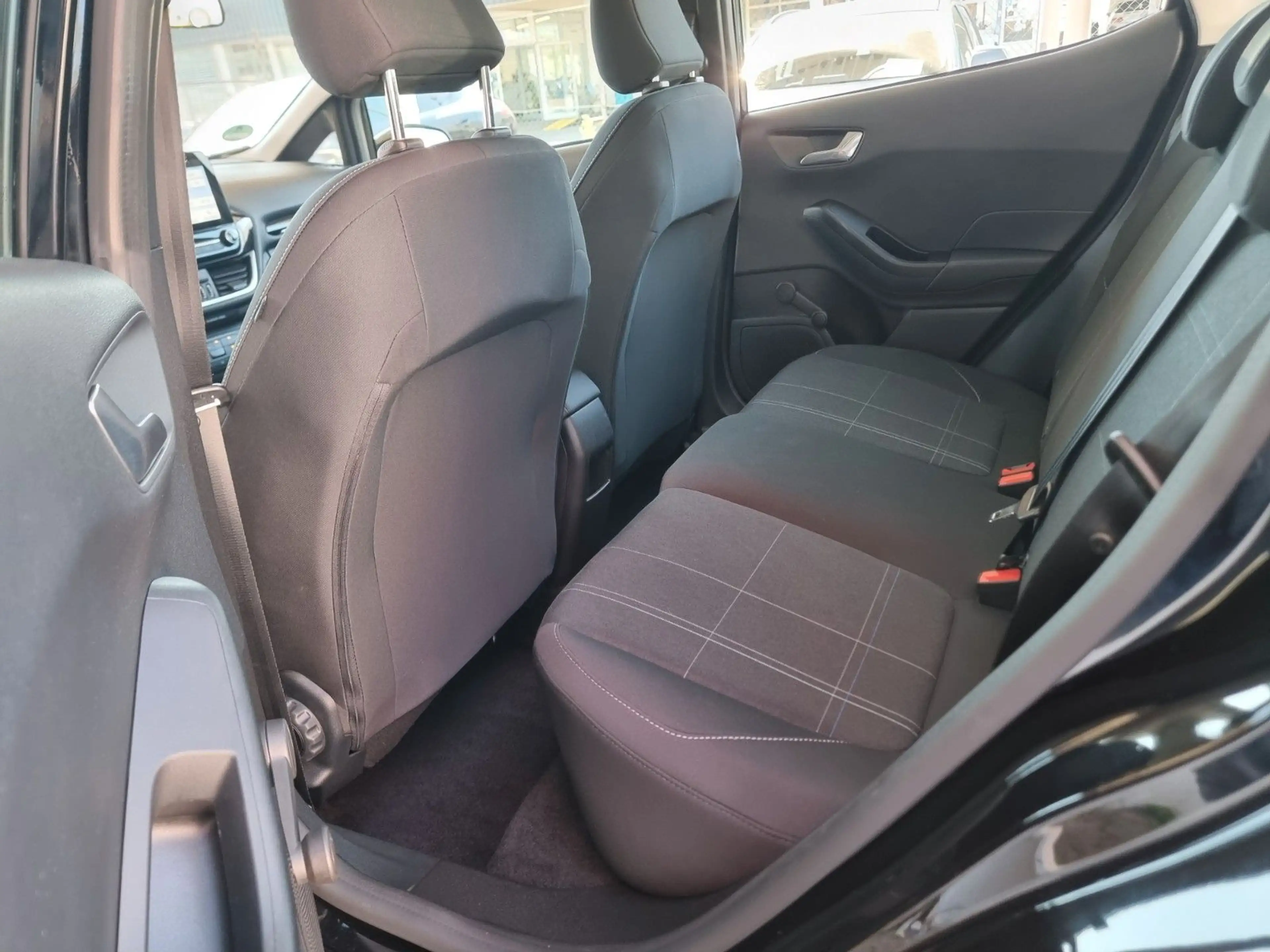 Ford Fiesta Cool & Connect 1.0 74 kW/ 1-Hand /Kamera — photo 12