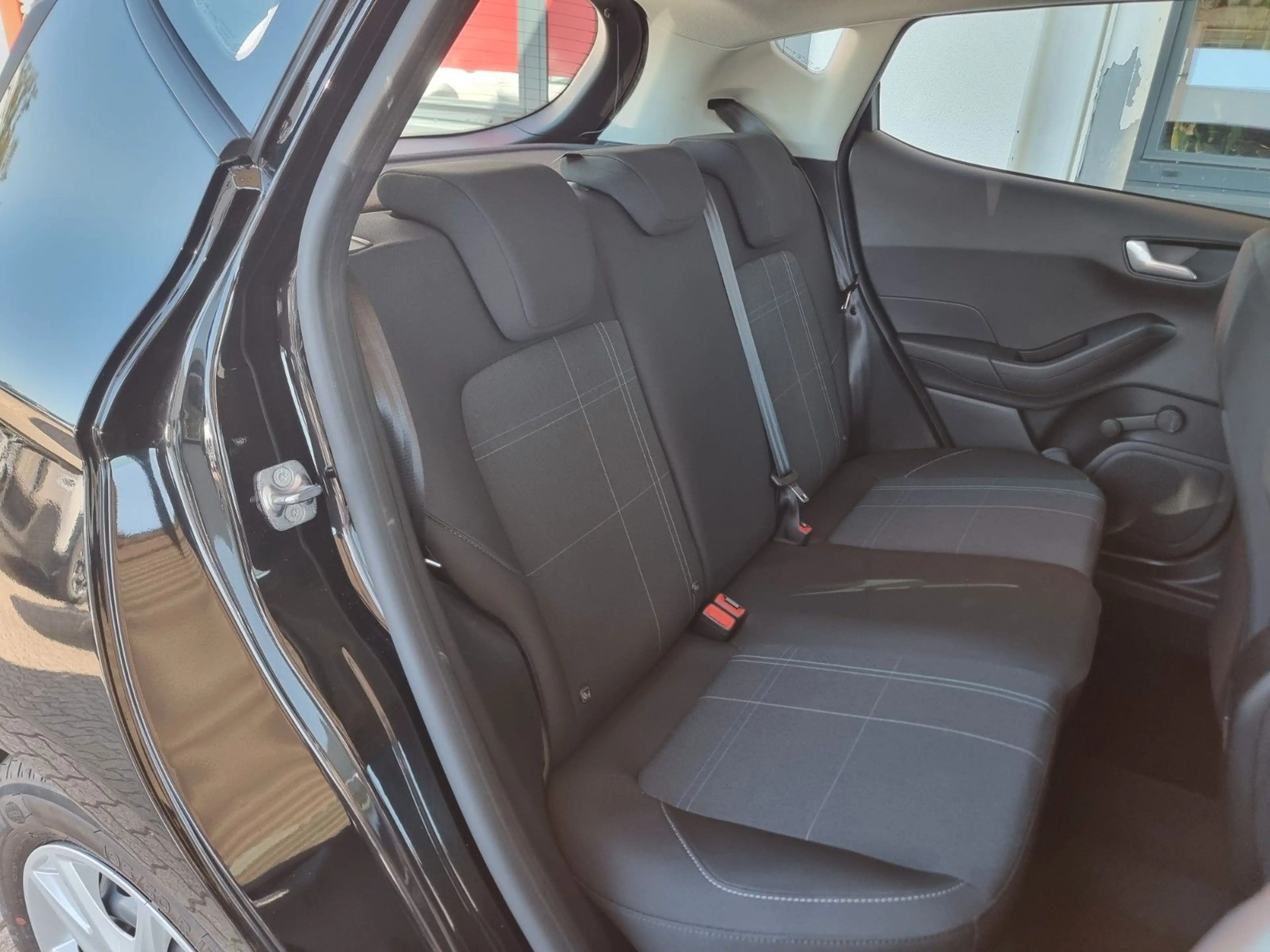 Ford Fiesta Cool & Connect 1.0 74 kW/ 1-Hand /Kamera — photo 13