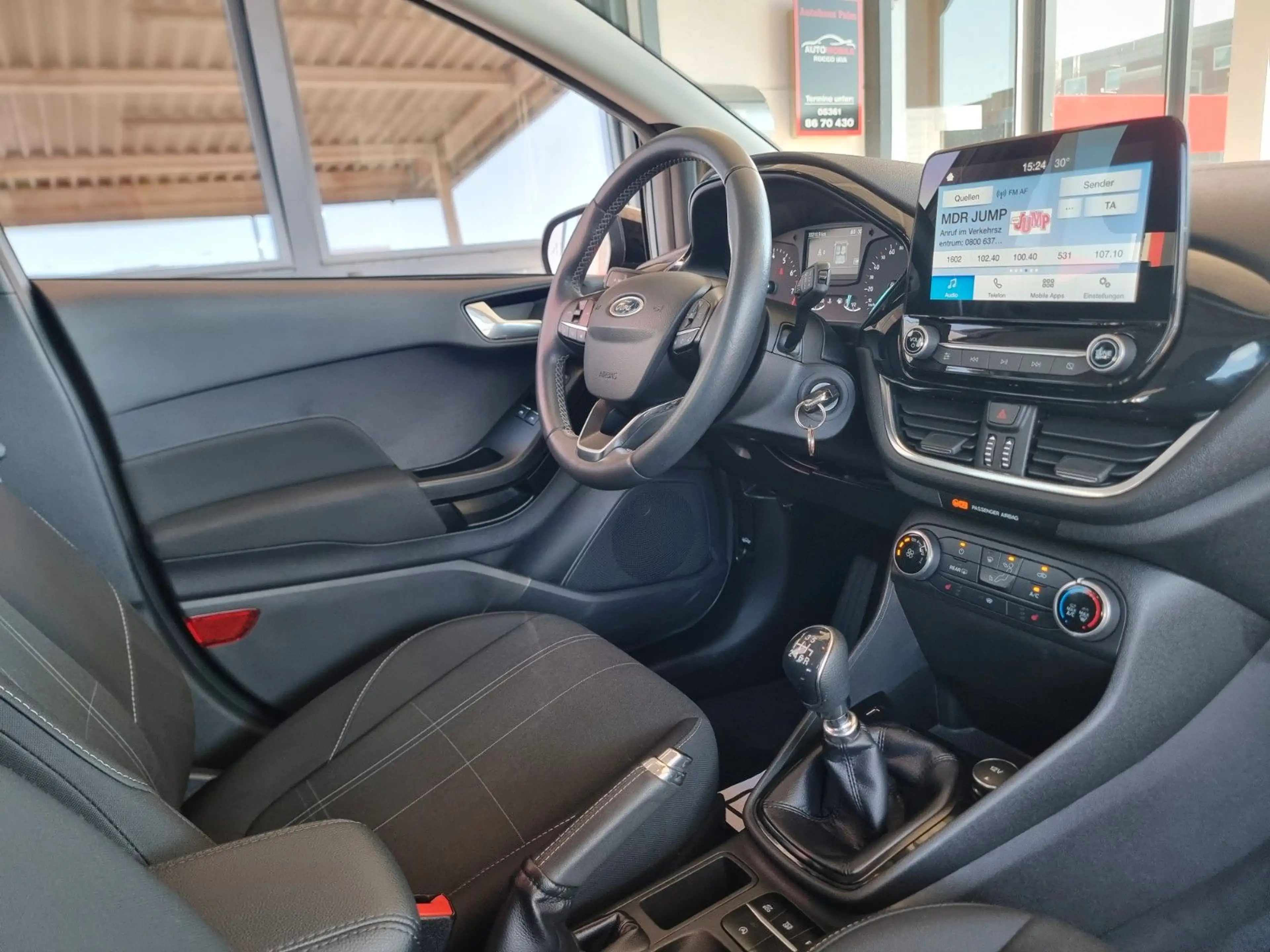 Ford Fiesta Cool & Connect 1.0 74 kW/ 1-Hand /Kamera — photo 14