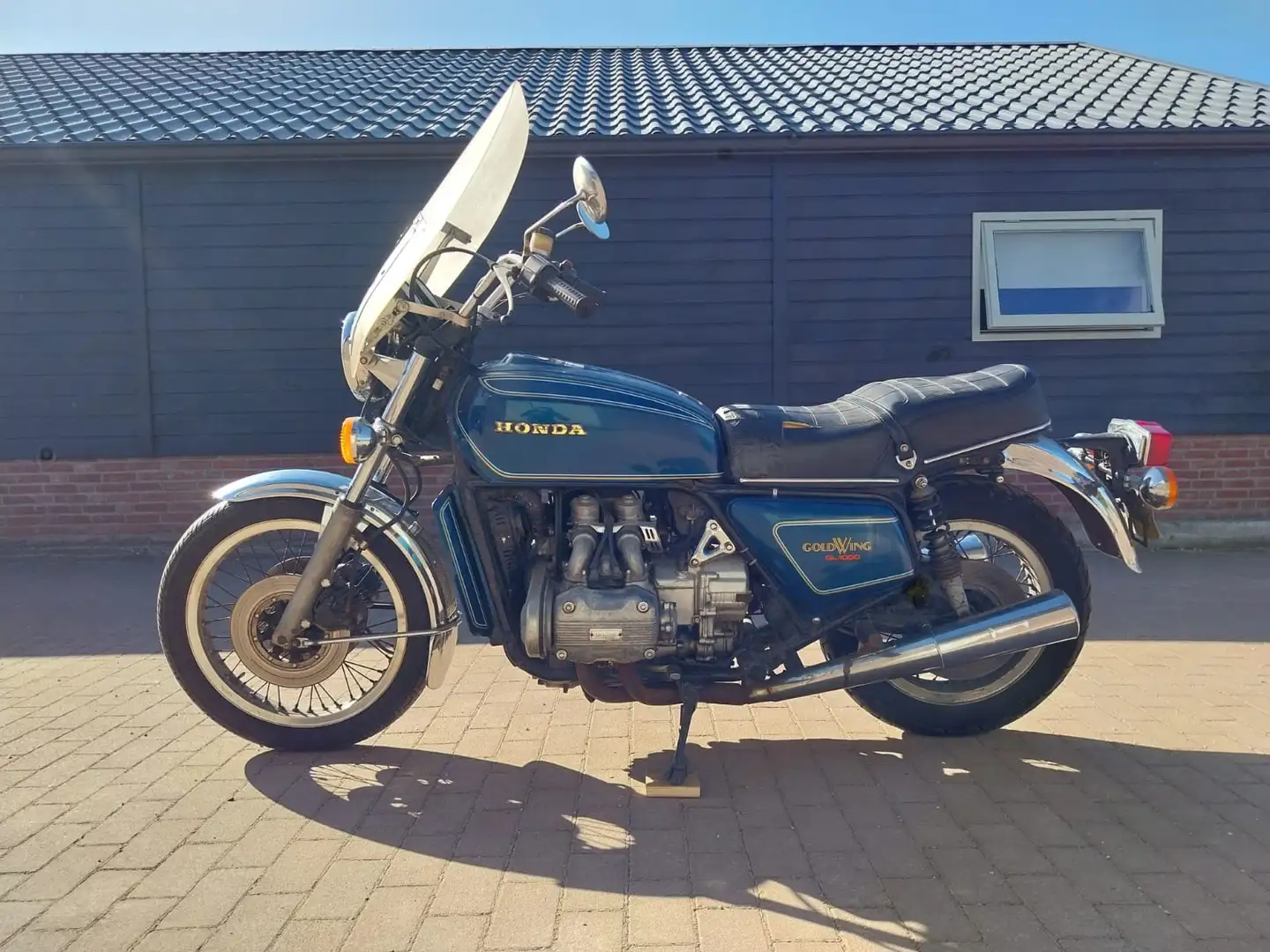 Honda GL 1000 GoldWing Blue - 1