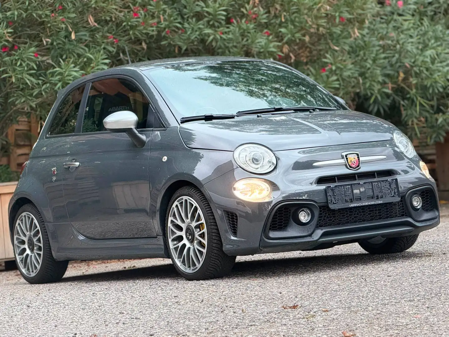 Fiat 595 Abarth Turismo Grau - 2