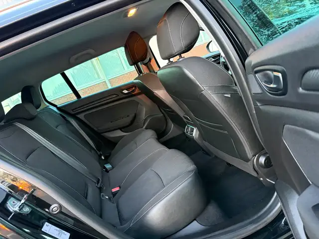 Renault Megane view 14