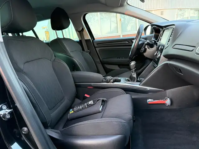 Renault Megane view 16