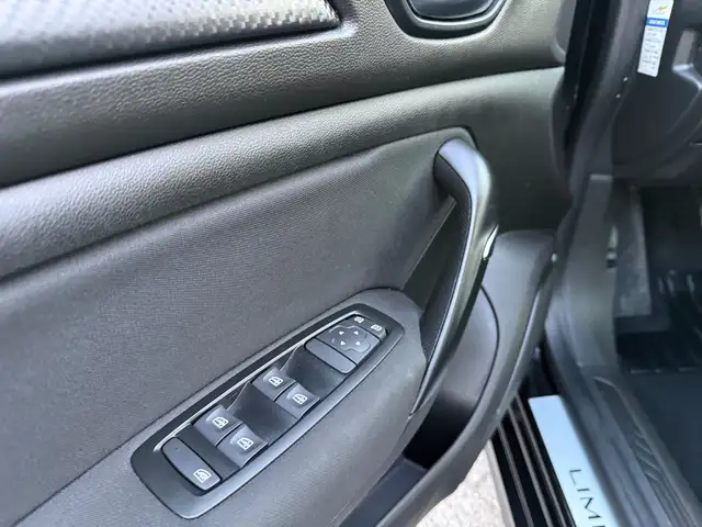 Renault Megane view 13