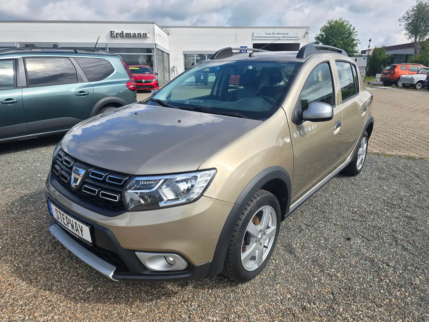 Dacia Sandero Stepway SCe 75 Essential Klima 1. Hand Beige - 1