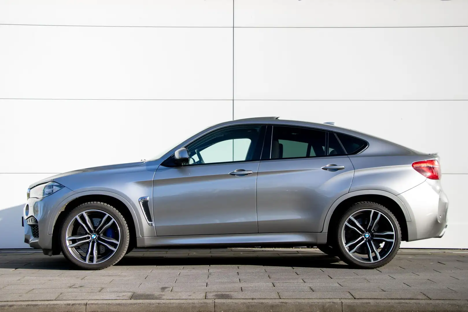 BMW X6 M Grijs - 2