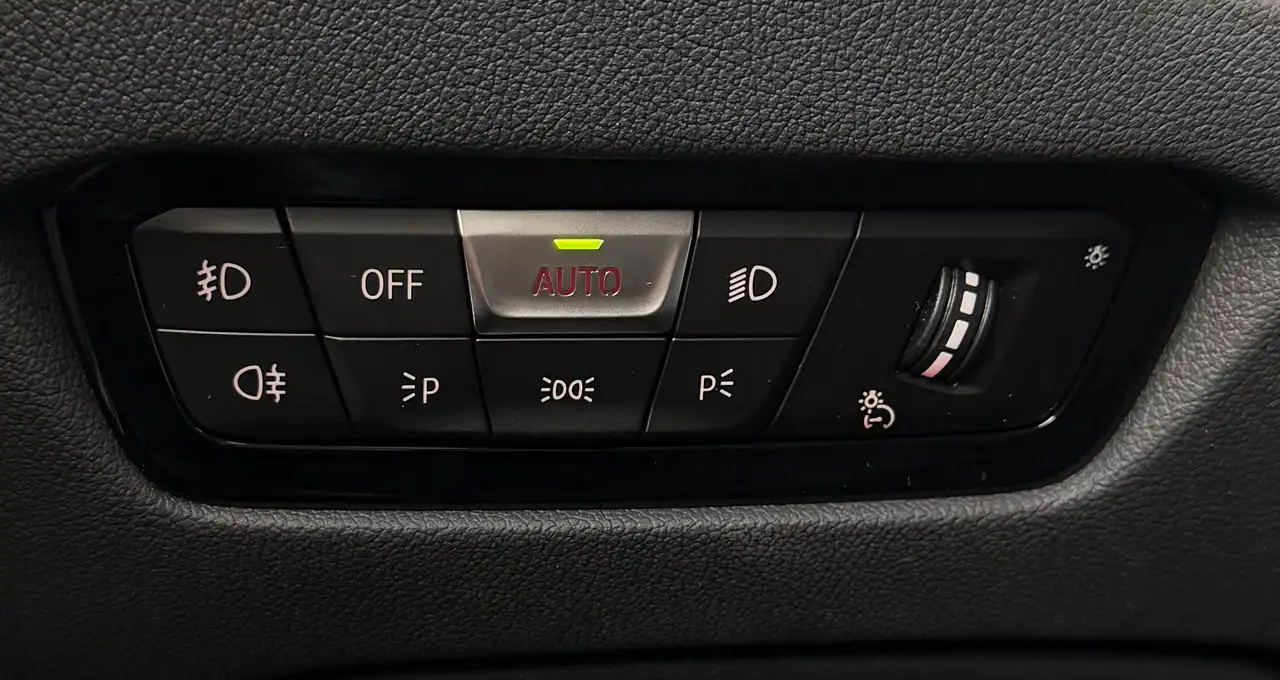 BMW 3 Series Touring*M-Pack*Trekhaak*Pano*ACC*Sfeerverlichting*Sport Boost*Alarm*Keyless*Sportrem* 360° Camera, миниатюра 27
