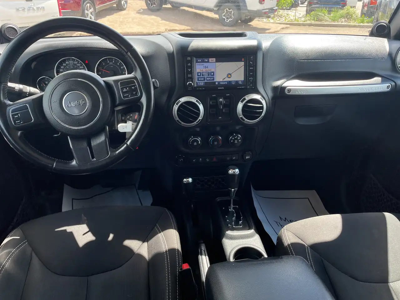 Jeep Wrangler снимка Jeep Wrangler