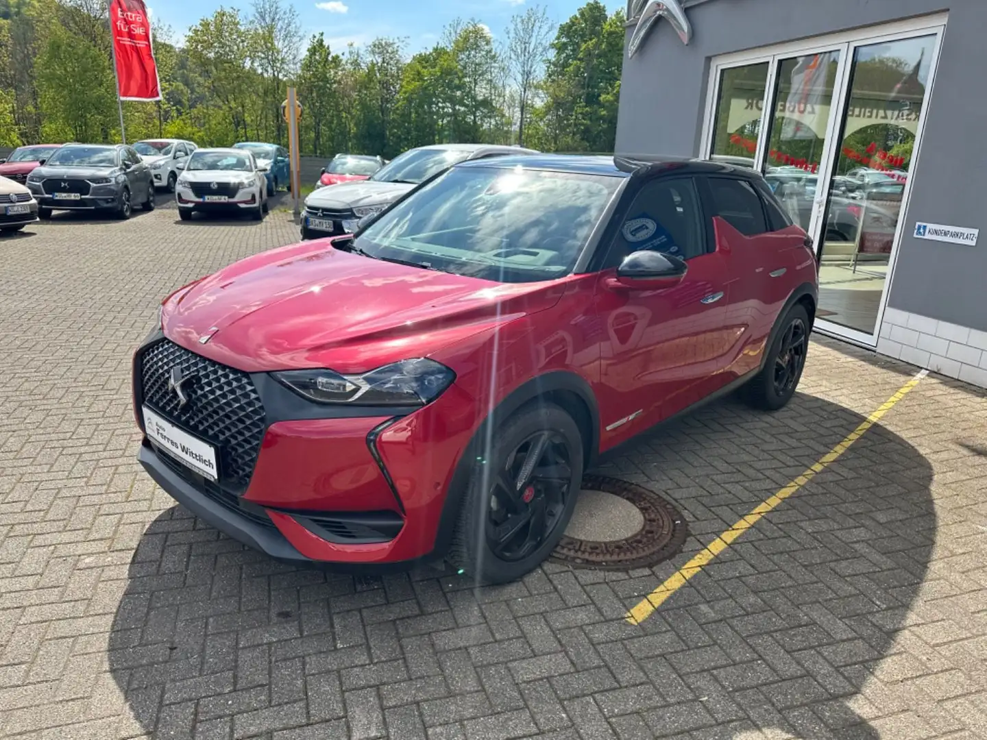 DS Automobiles DS 3 Crossback Performance Line , Sitzheizung Rot - 1