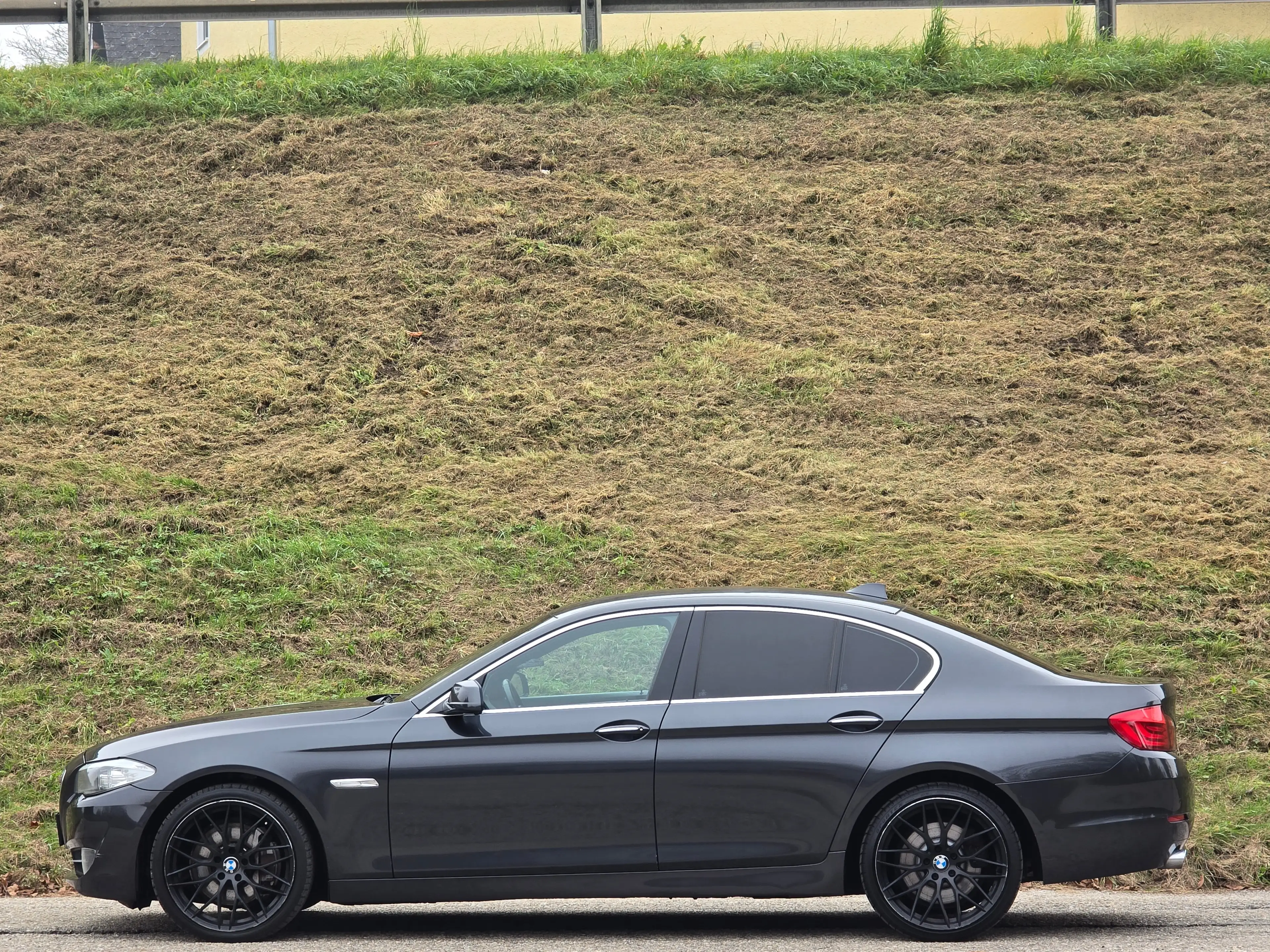 BMW 535 d Top* Kredit* Automatik* Navi* Soft Close* Leder* — photo 8