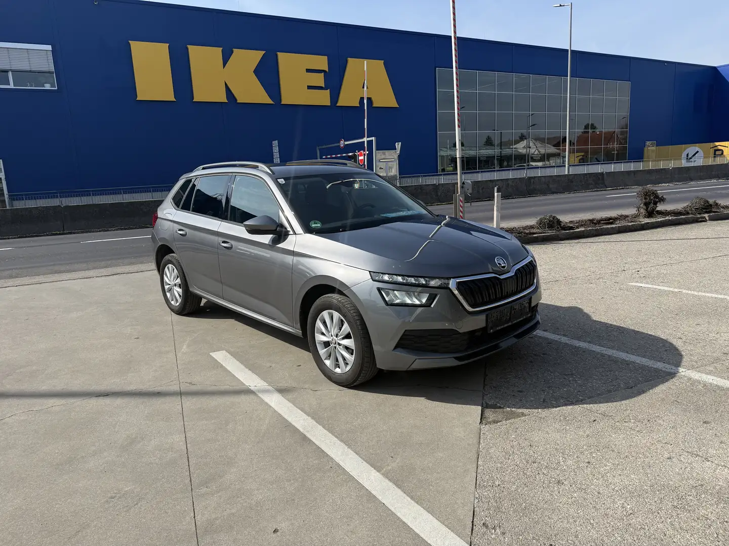 Skoda Kamiq Škoda KAMIQ Ambition TSI DSG Grau - 1