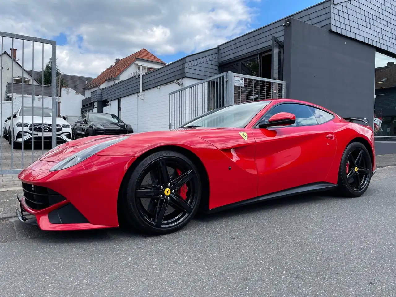 Ferrari F12