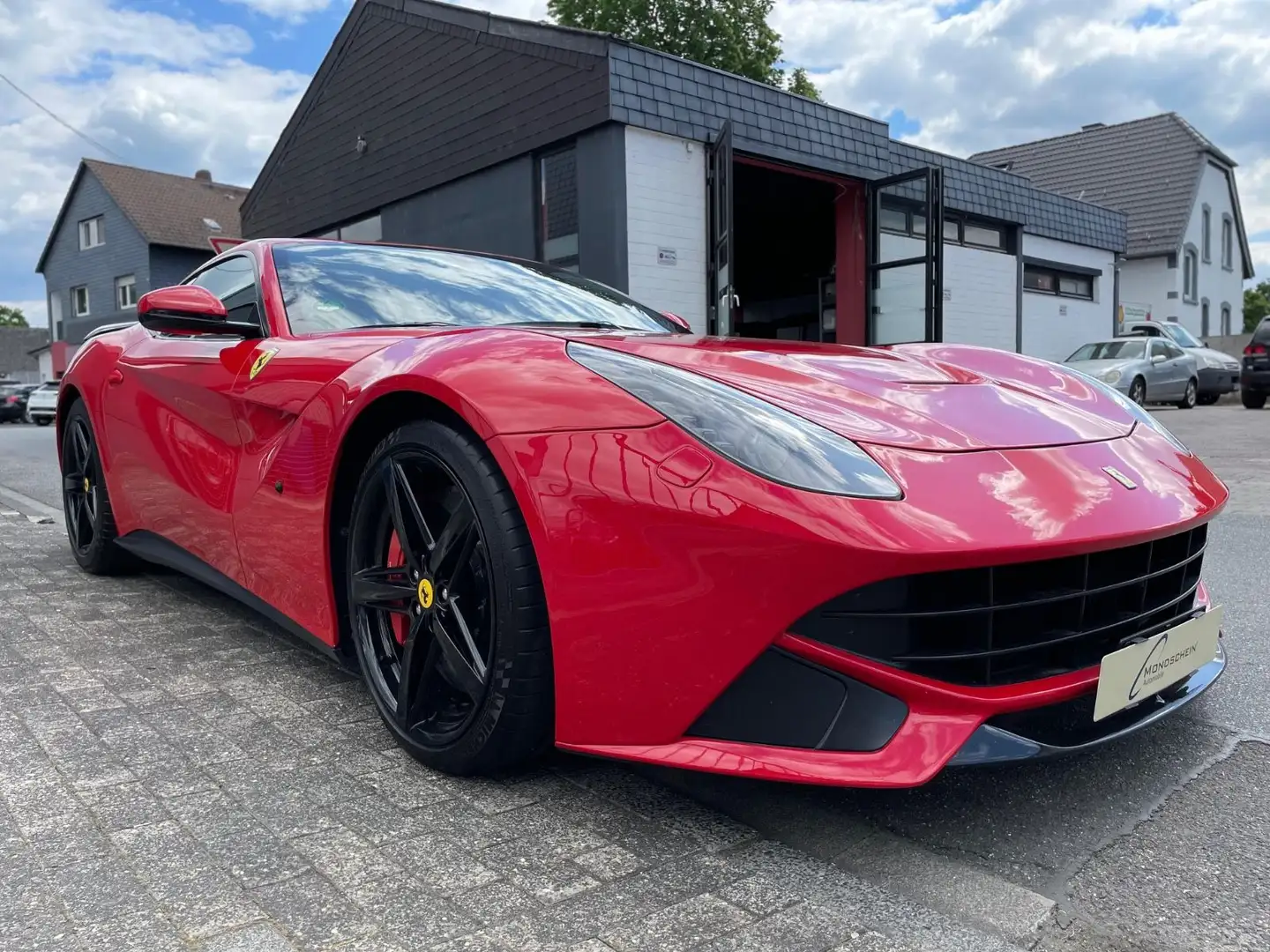 Ferrari F12 Berlinetta Novitec |Carbon|LED Lenkrad|Navi| Červená - 2