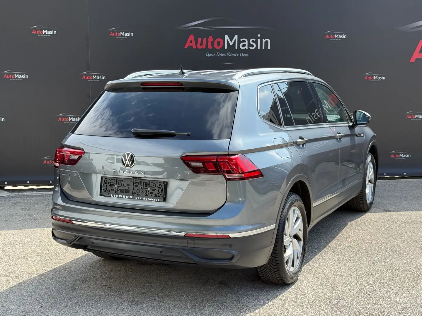 Volkswagen Tiguan Allspace Life 2.0 TDI DSG 7-SITZER Grau - 2