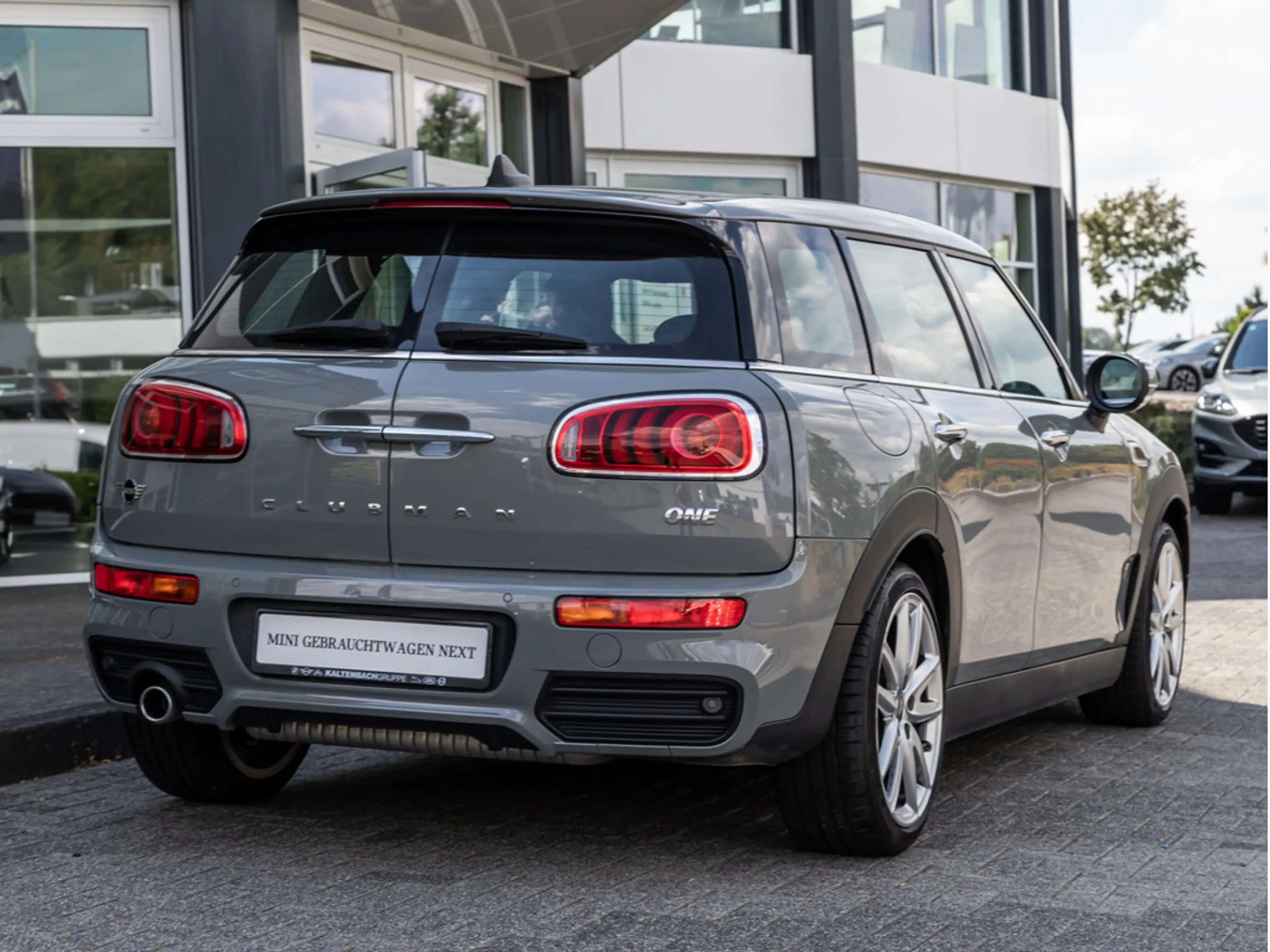 MINI One Clubman — photo 6