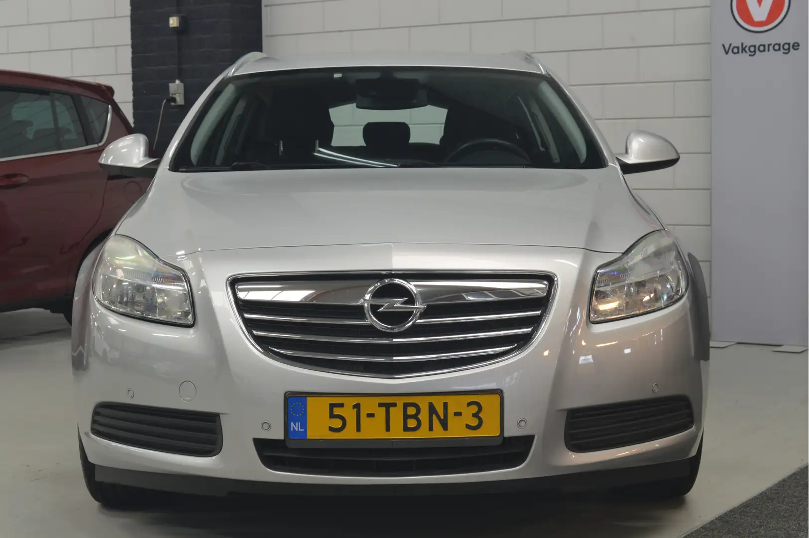 Opel Insignia Sports Tourer 1.8 Edition // CLIMA // CRUISE // TR Grau - 2