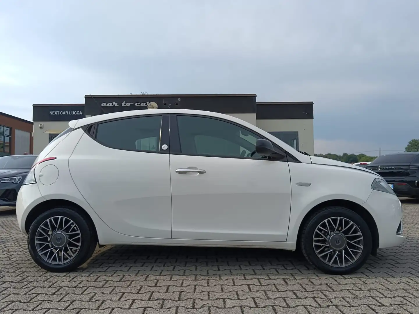 Lancia Ypsilon Ypsilon III 2015 1.2 S ecochic Gpl 69cv Bianco - 2